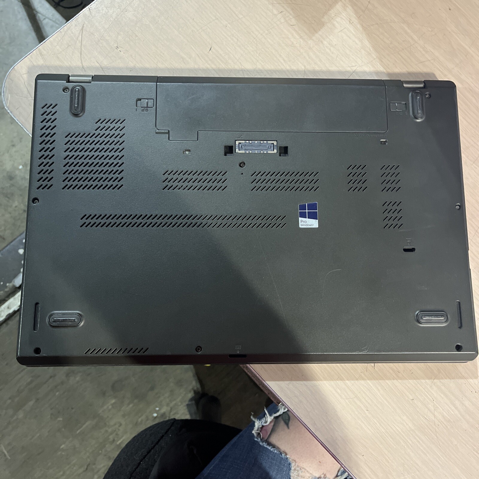 THINKPAD LENOVO T560 INTEL CORE I5-6300U 2.40GHZ 4GB RAM NO HD *