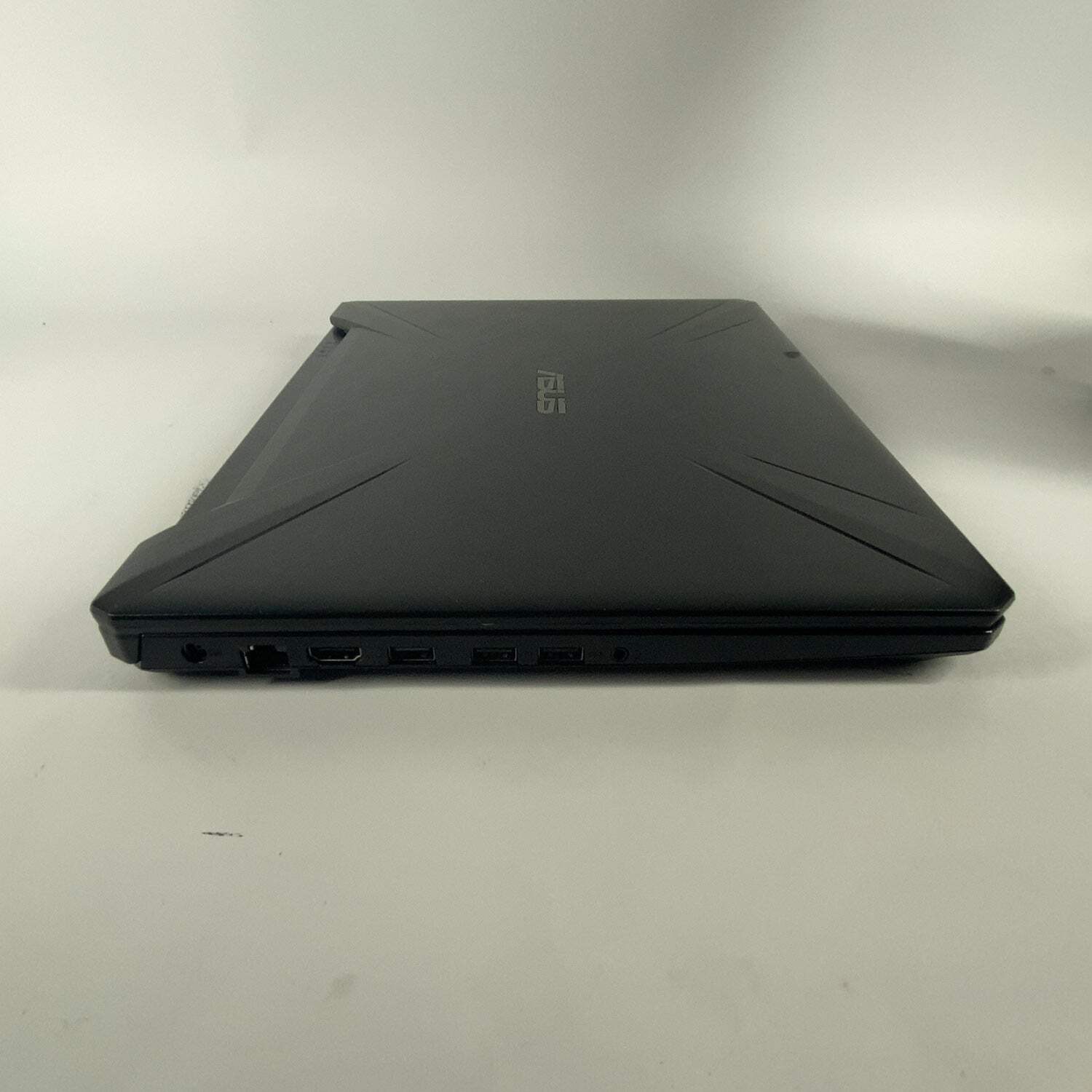 ASUS TUF GAMING LAPTOP FX505GT i7-9750H 2.6GHz 16GB RAM 512GB SSD GTX 1650 4GB