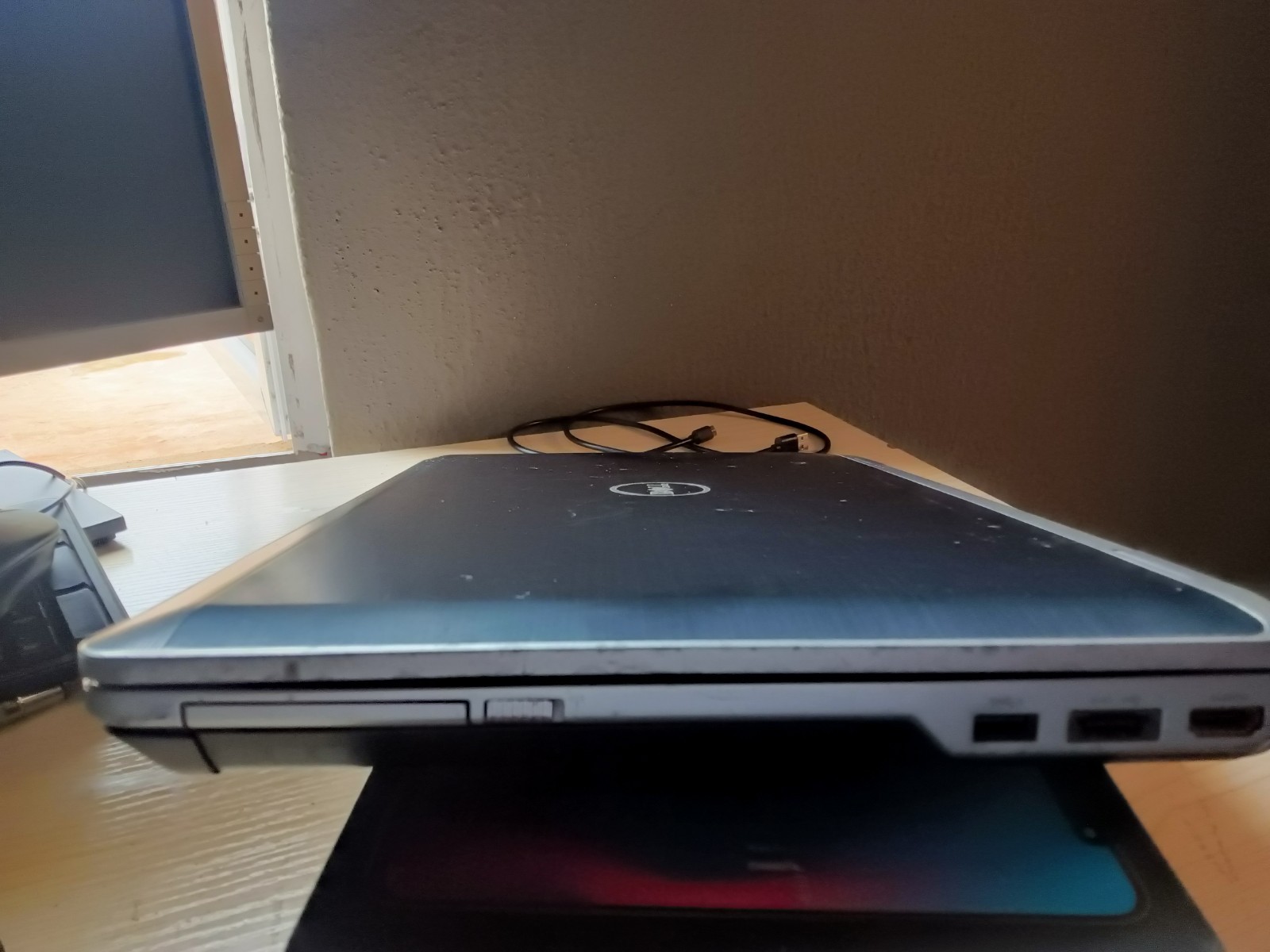 Used Dell Latitude E6530 | Intel i7 | 8GB RAM | 256GB HDD | 15.6” | Win 10 Pro