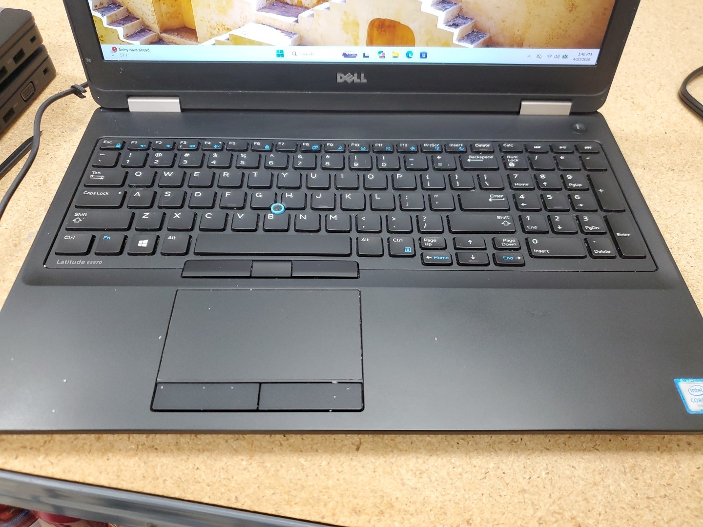Dell Latitude E5570 15.6″ (500g SSD, Intel Core i5 6th Gen., 8GB) 042026-3