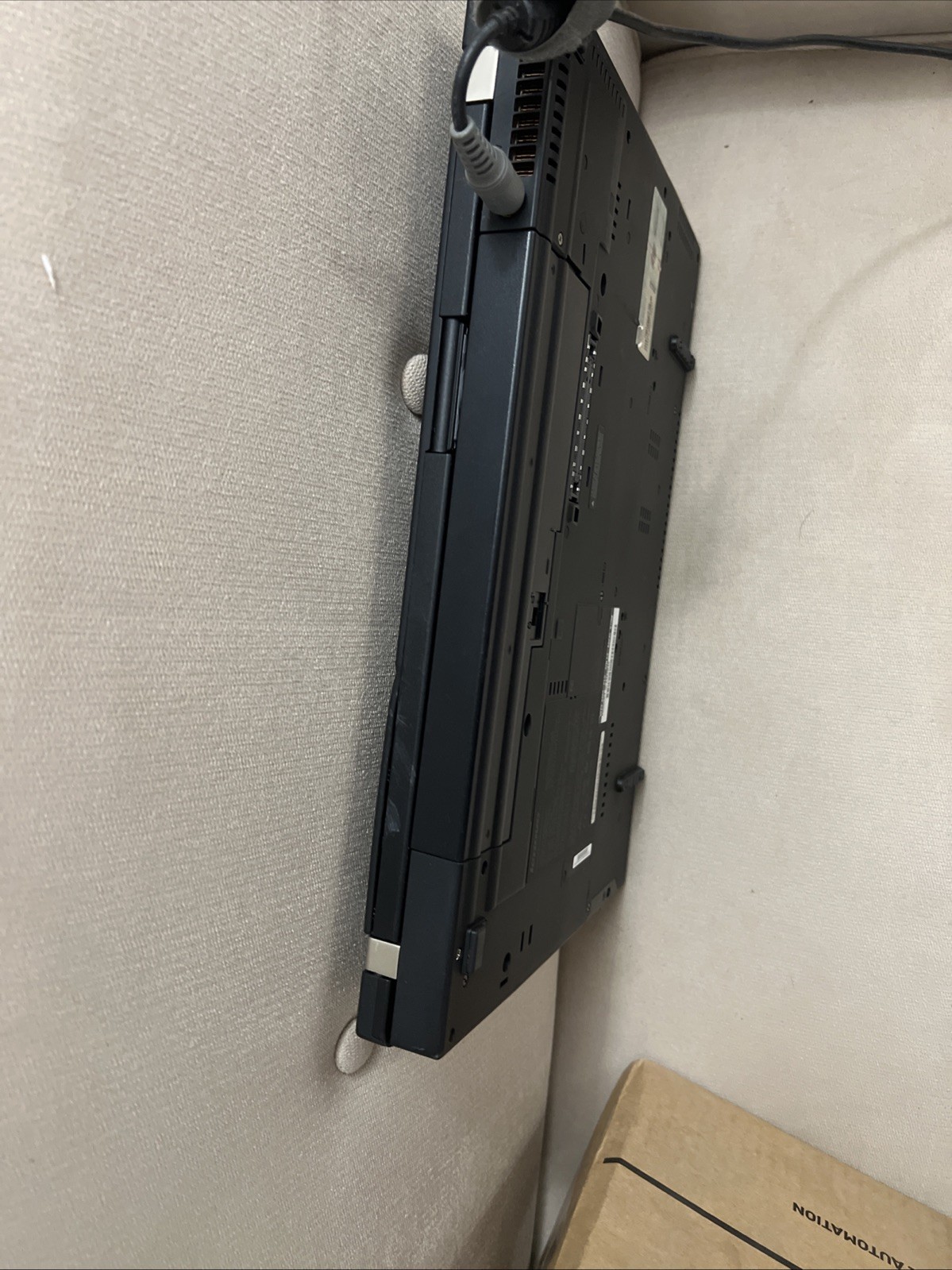 IBM Lenovo ThinkPad T61 14″IN LCD T7300 2.00GHz 2GB RAM 80GB HDD Windows XP PRO