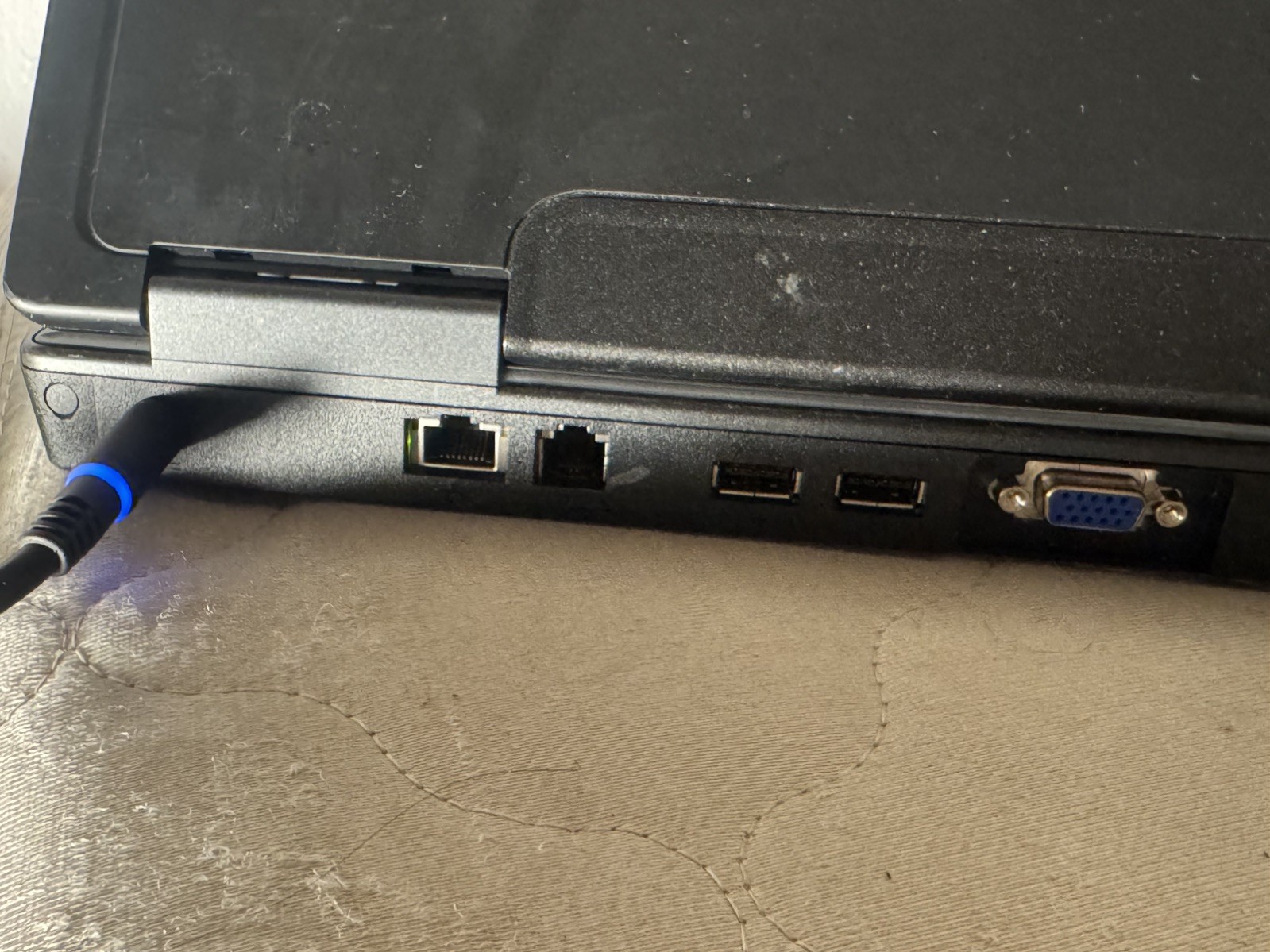 Retro Gaming Laptop Dell Vostro 1000 AMD 1.9GHz 2GB 80GB ATI Radeon Windows XP