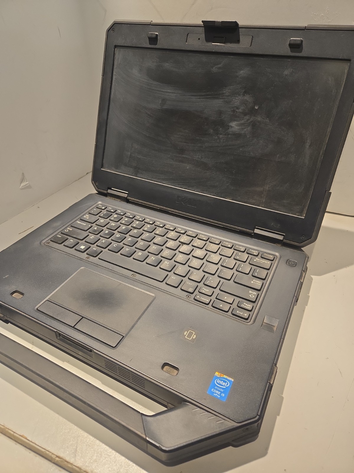 DELL P46G INTEL CORE I5 8GB RAM NO HD Won’t Display No Charger