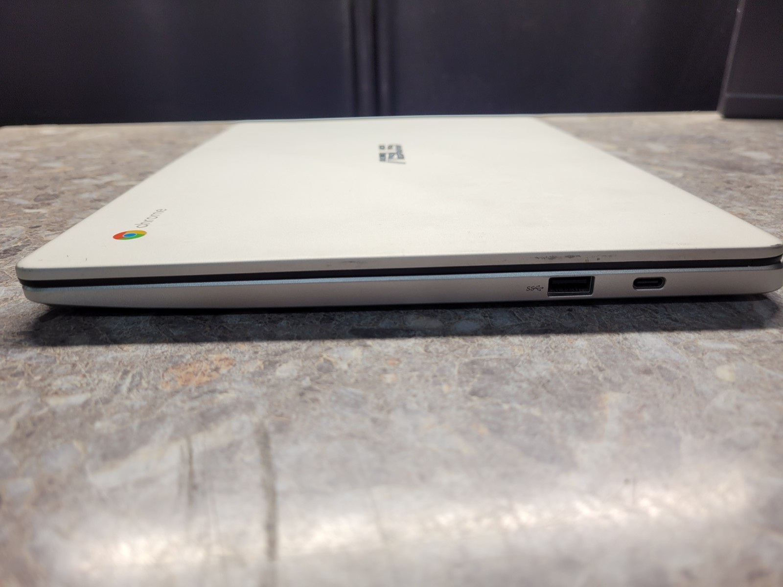 ASUS Chromebook Intel Model 7265D2W-14-inch 4GB 32GB HD Non-Touch,Silver C423N