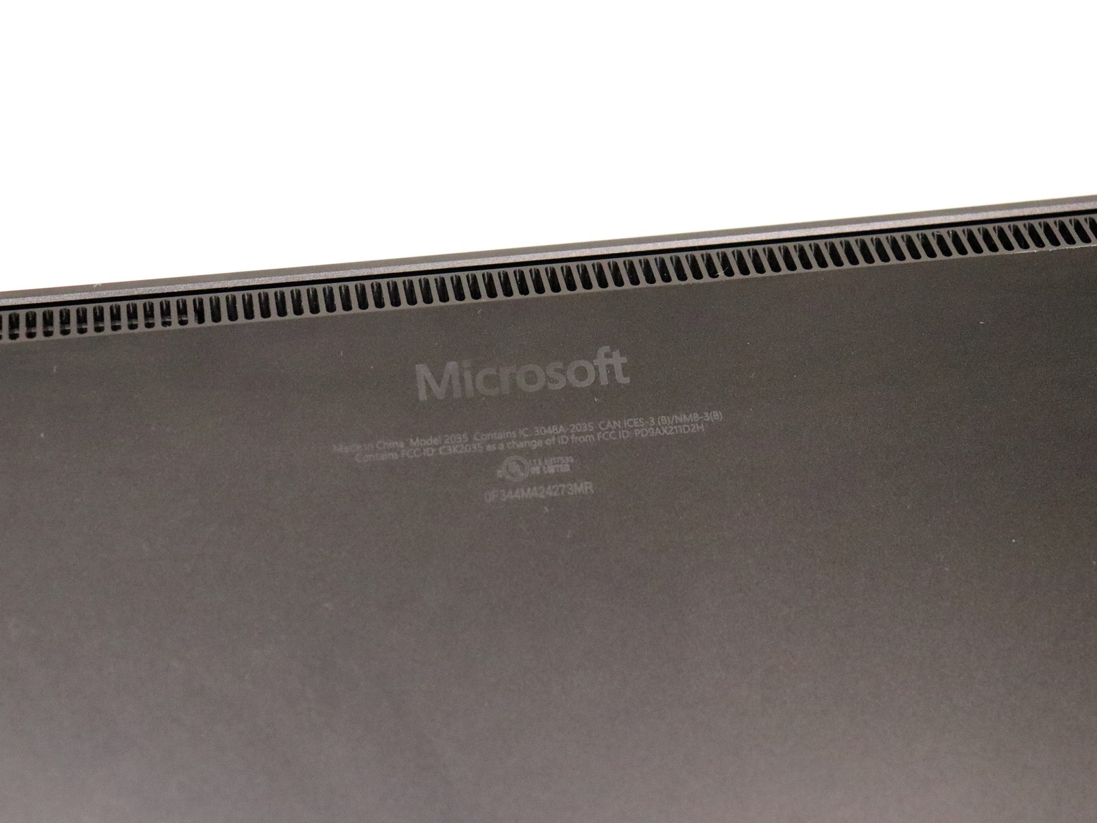 Microsoft Surface Laptop 6 2035 15″ 2.5K Touch Ultra 7 165H 16GB 512GB NVMe W11P