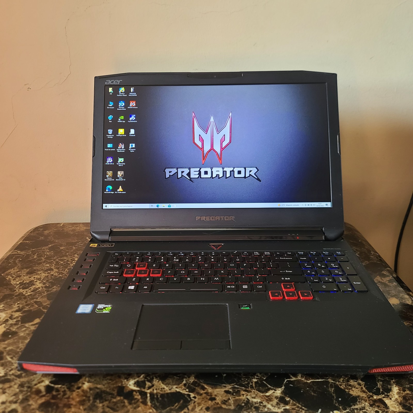 PREDATOR G9-791 GAMING LAPTOP CORE i7-6700HQ 8GB RAM GTX 970M 62GB SSD