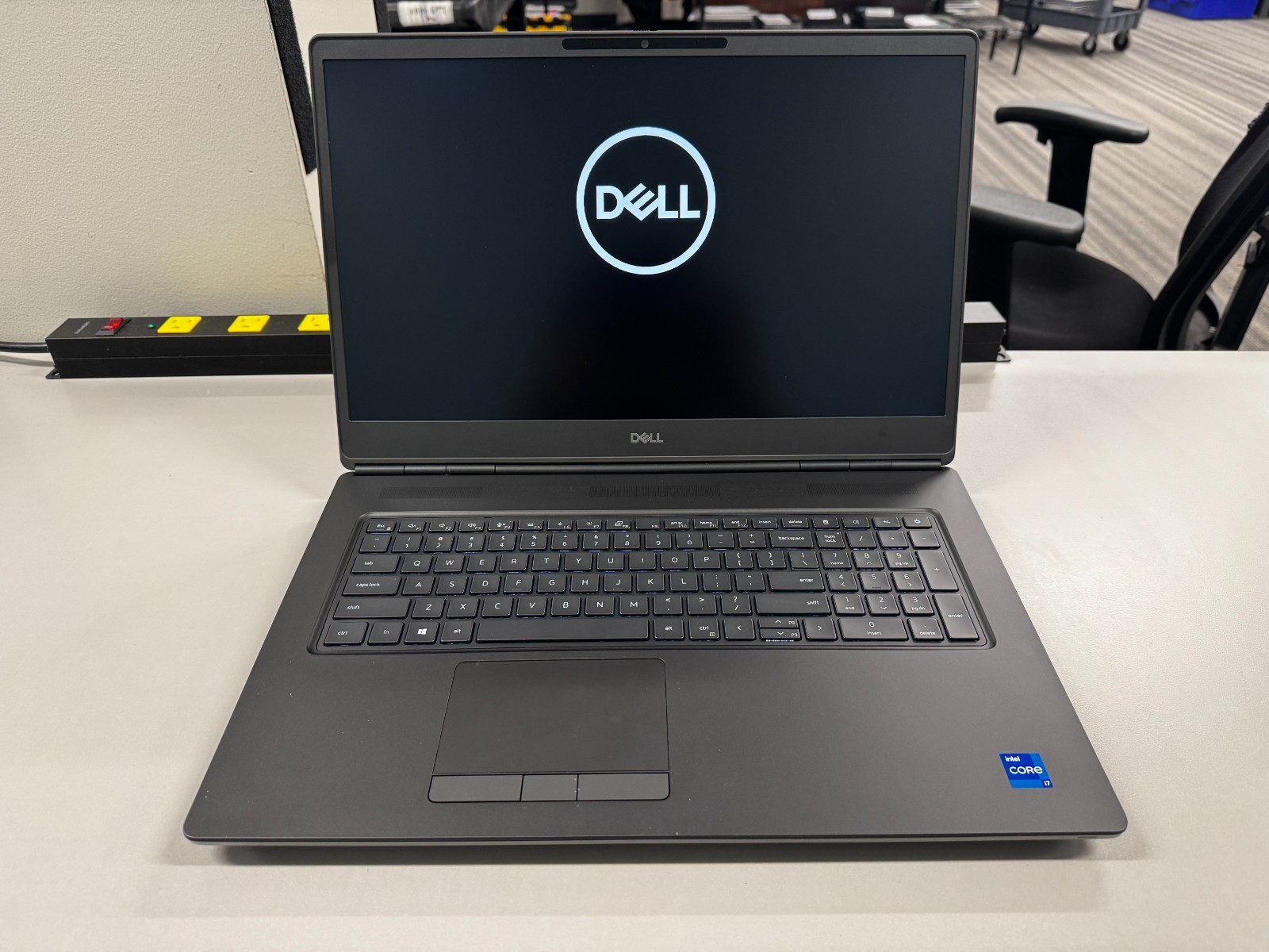 B Grade Dell Precision 17.3′ 7760 512GB SSD 32 GB RAM i7-11800H RTX A3000 NO OS!