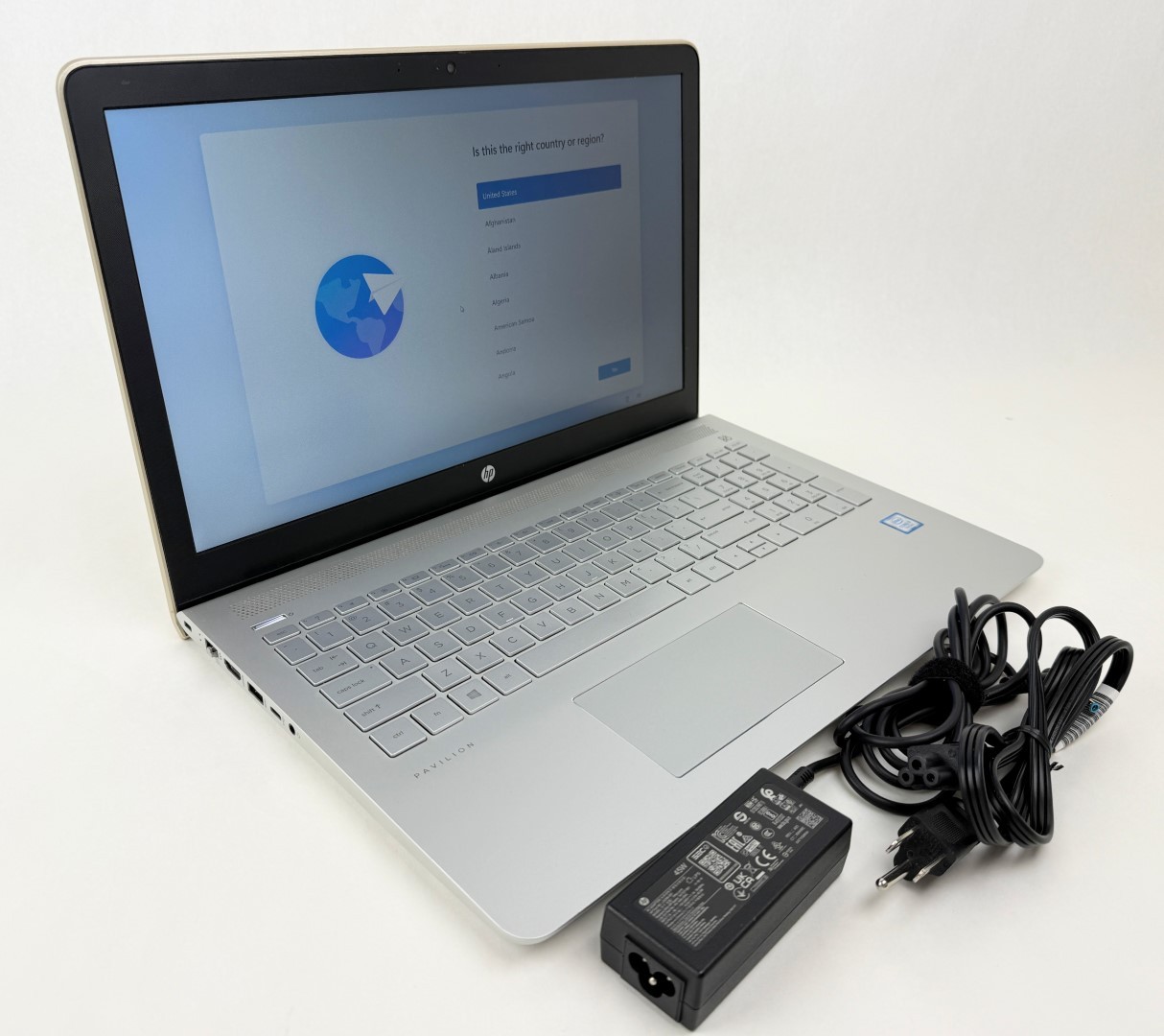 HP Pavilion 15-cc067cl 15.6″ FHD i7-7500U 8GB 1TB HDD W11H
