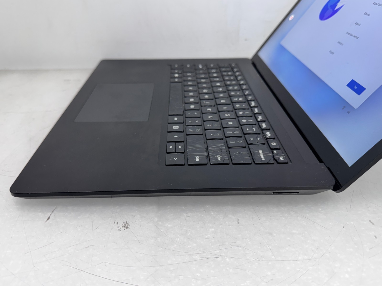 Microsoft Surface Laptop 3 1872 Intel i7-1065G7@1.3Ghz 16G 512G Win11 W/AC *READ