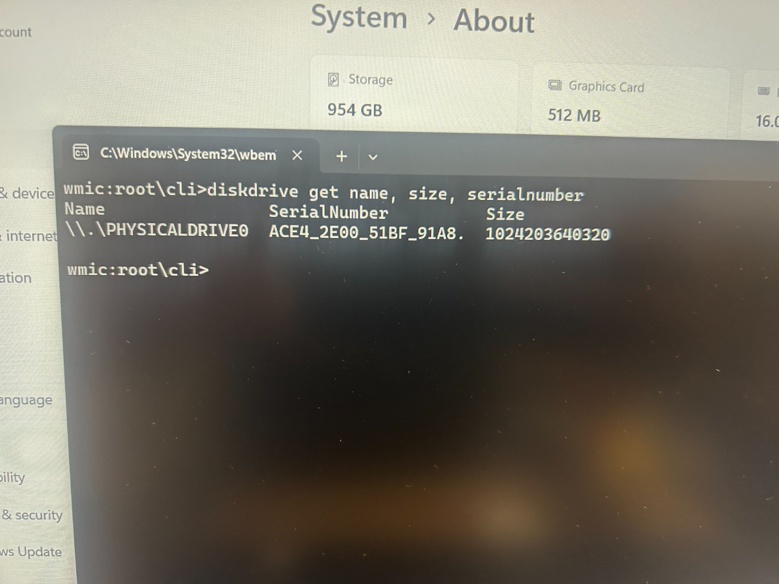 LENOVO IdeaPad Slim 5 16AKP10, AMD Ryzen AI 7 350, 2.00 GHz 16 GB RAM, 1 TB NVMe