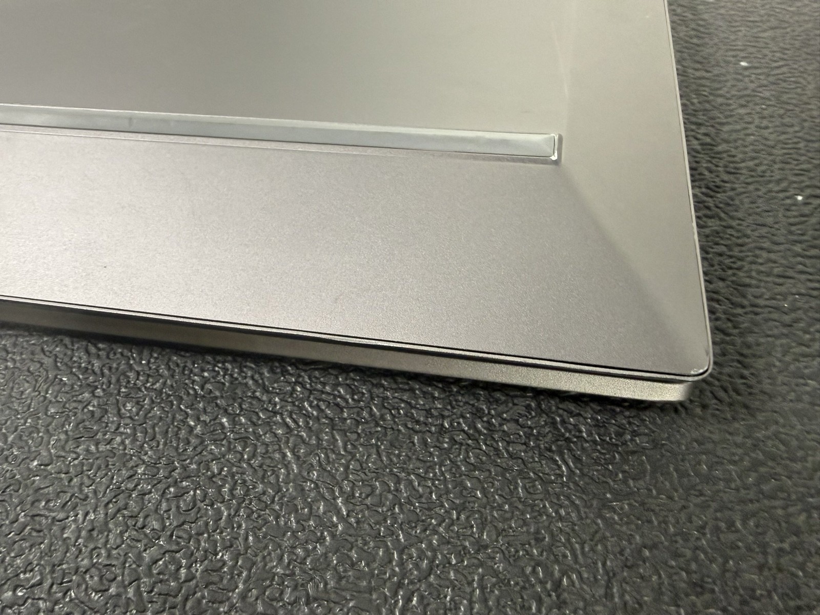HP ZBook Firefly 15 G8 15.6″ Core i7-1185G7 3.0GHz 16GB DDR4 512GB SSD – READ