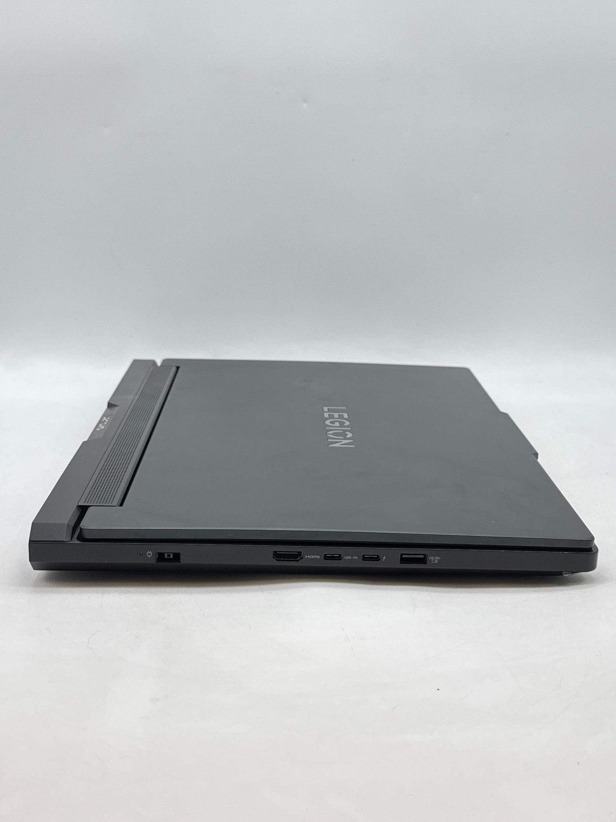 Lenovo Legion Pro 7 16IAX10H 16″ Ultra 9 275HX 64GB RAM 2TB SSD RTX 5080 16GB