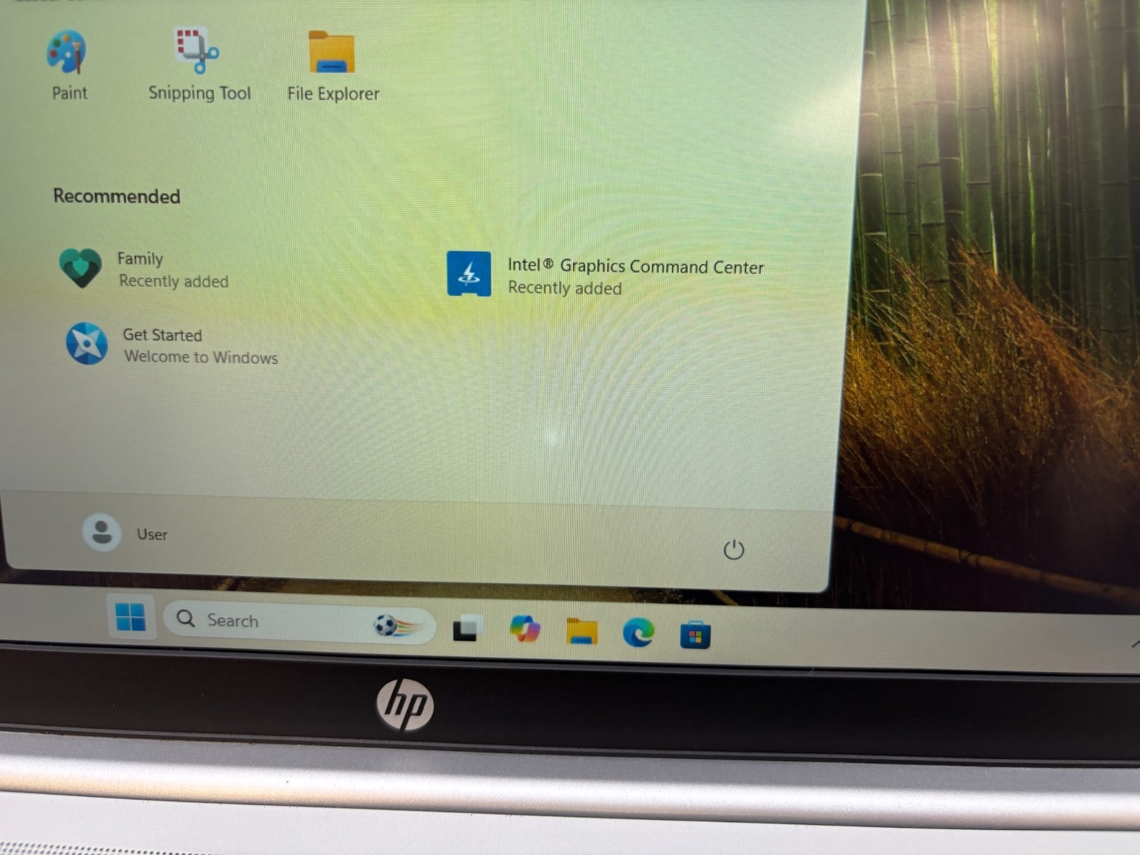 HP Pavilion 16-af0010nr 16″ 512 GB SSD 8 GB RAM Ultra 5 125U Windows 11 Home