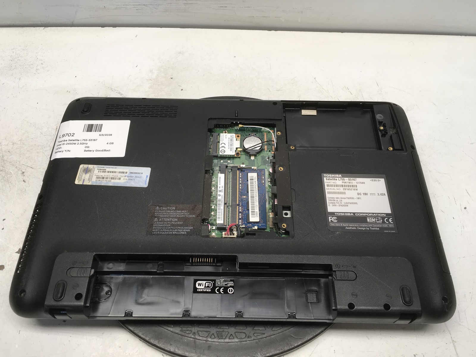 Toshiba Satellite L755-S5167 Intel i5-2450M 2.5GHz 4 GB NO HDD No Batt