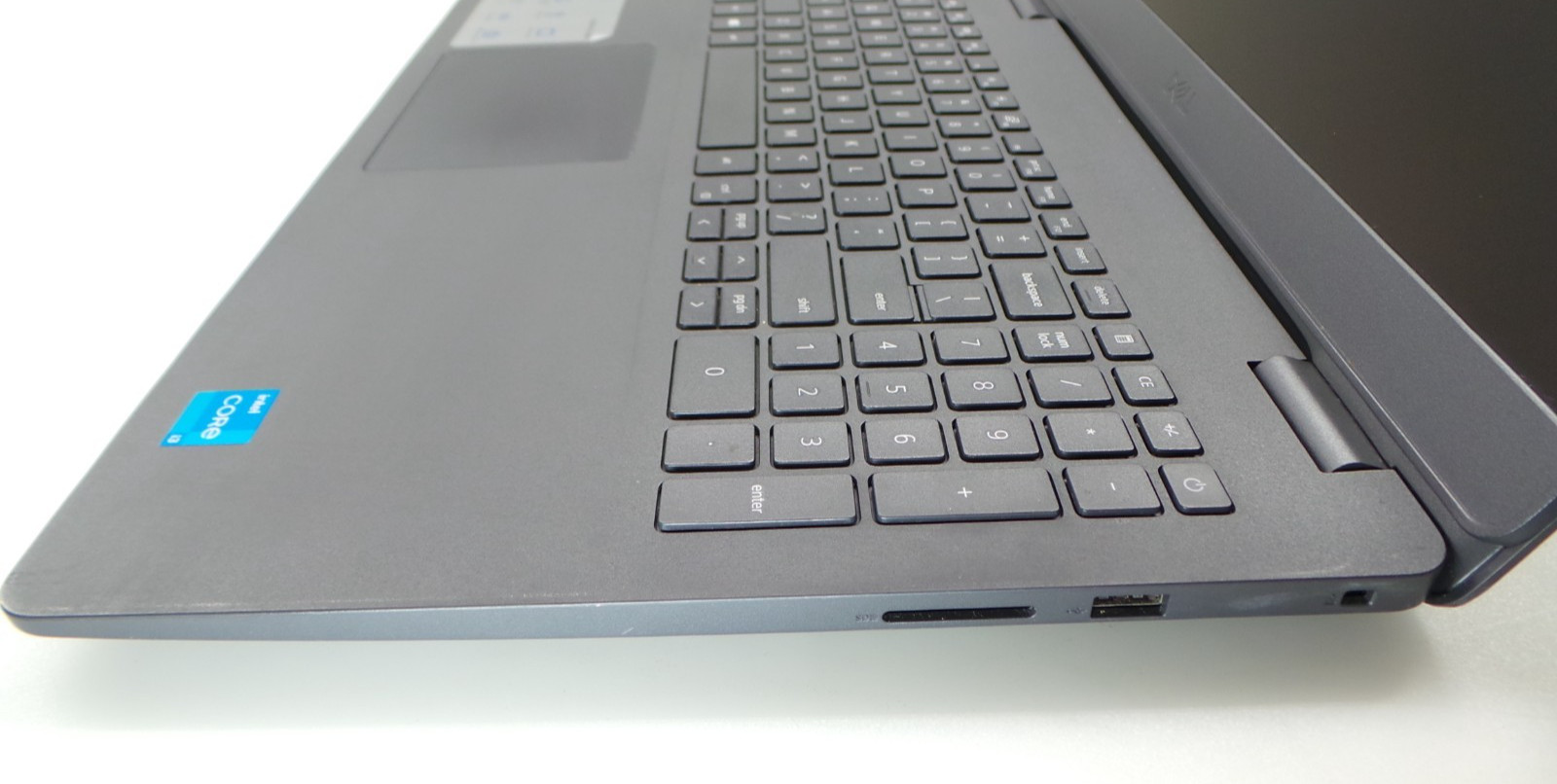 Dell Latitude 3501 15.6″ | i3-1115G4 3.00GHz | 8GB RAM 256GB NVMe | ***READ***
