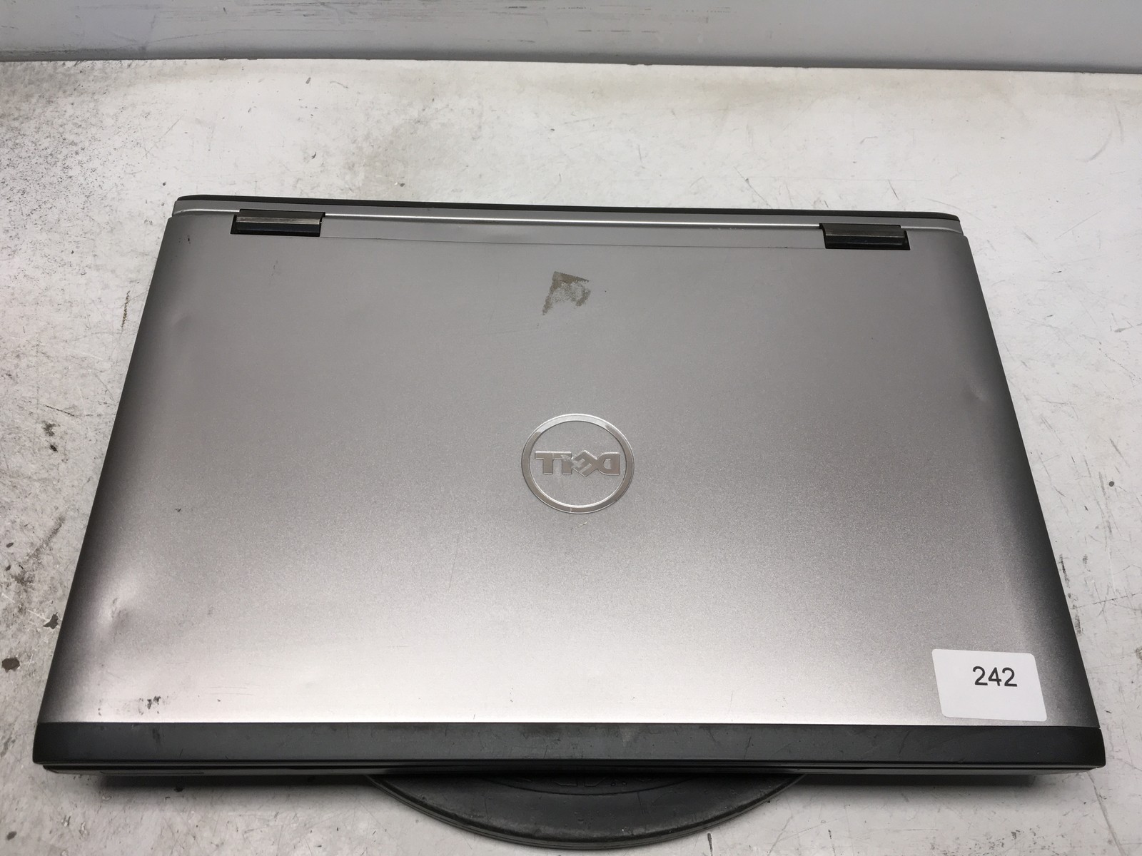 Dell Vostro 3550 Intel i5-2410M 2.3GHz 4 GB NO HDD No Batt