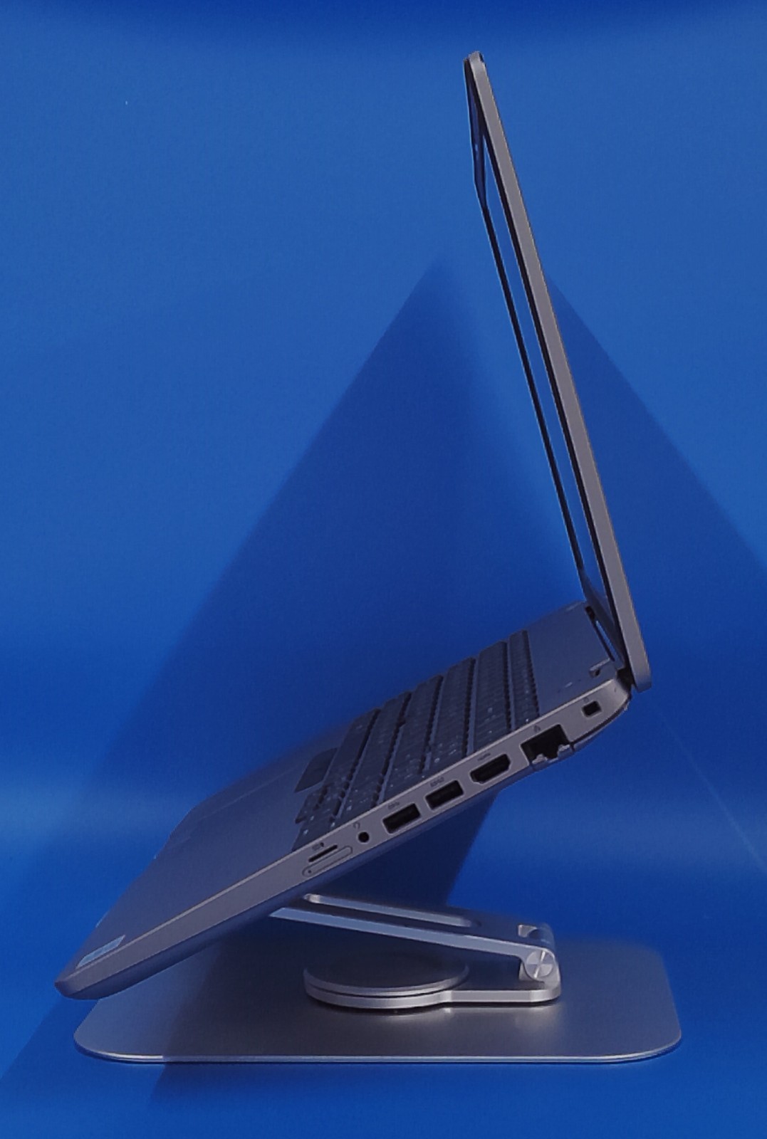 Dell Precision 3551 Intel i7-10875H 16GB 512GB SSD Quadro P620 W11P USED NO AC