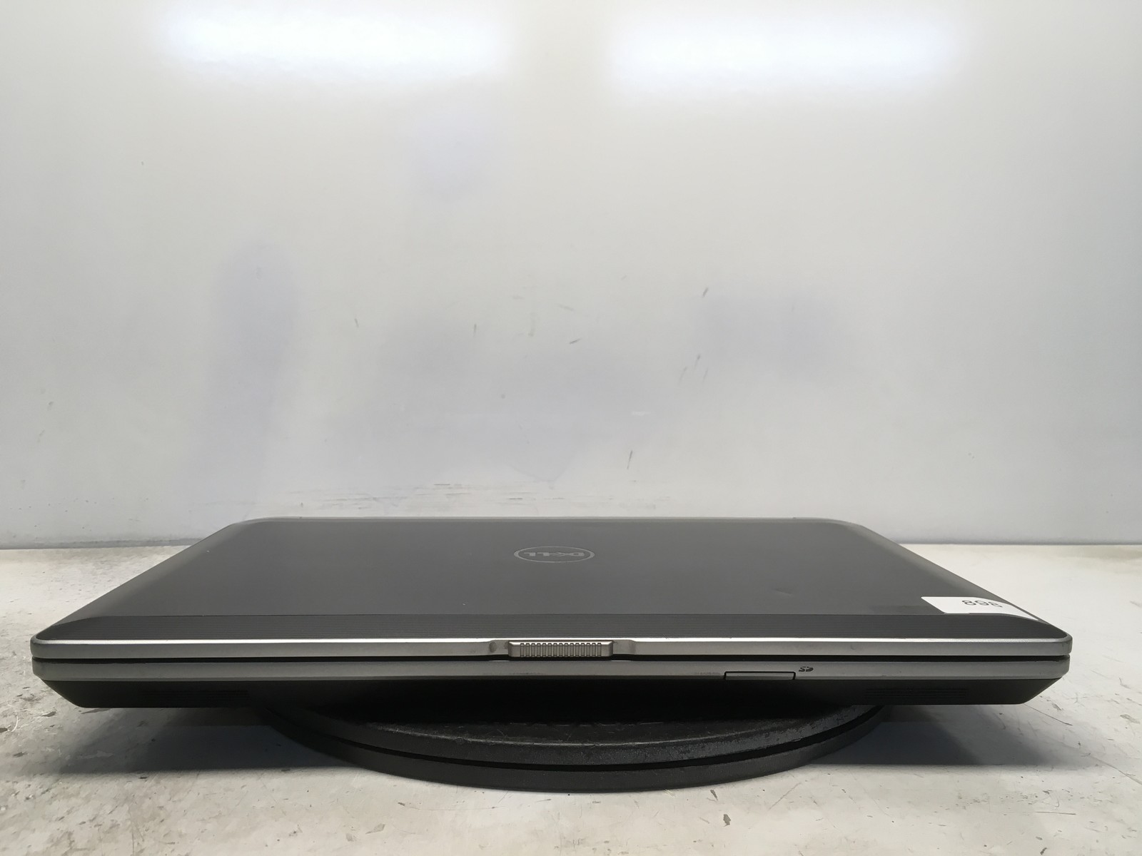 Dell Latitude E6530 Intel i5-3210M 2.5GHz 8 GB NO HDD No Batt