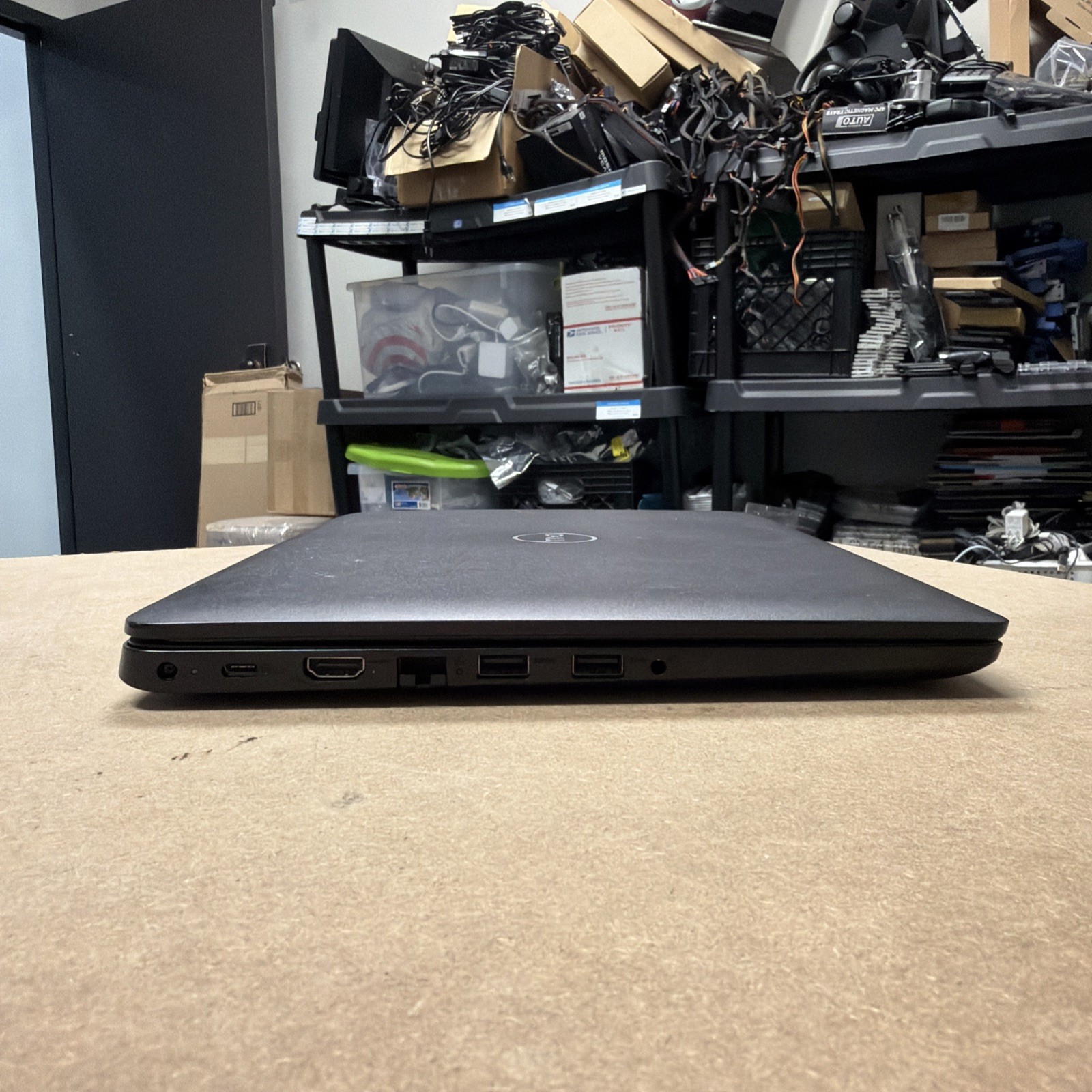 *PARTS DELL LATITUDE 3400 14” Intel Core i5-8265U 1.60GHz 8GB RAM No HDD