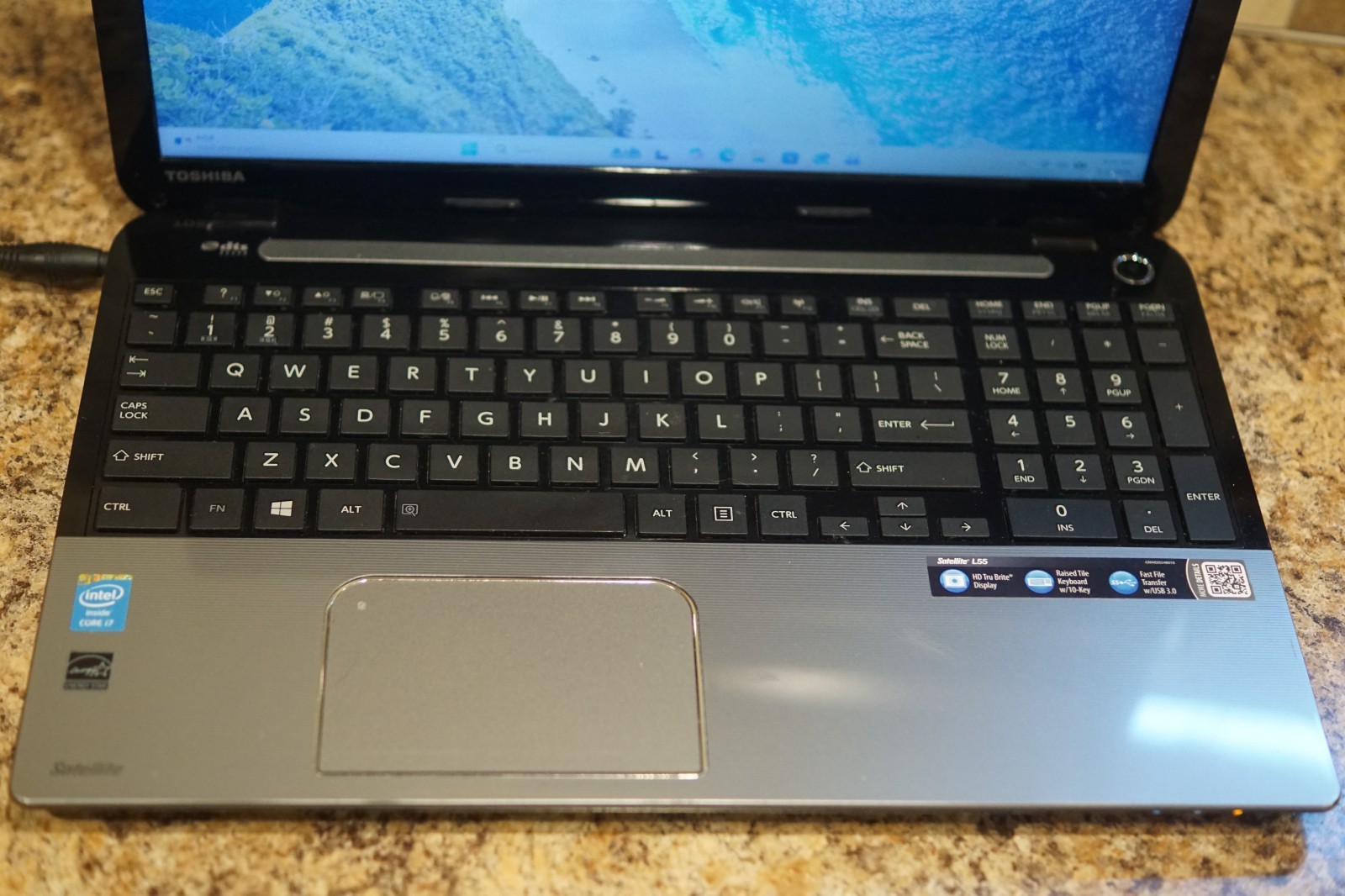 Active Latest 25H2 WIN11 PRO Toshiba L55-A5299 Gen4 i7@2.40GHz,8GB RAM,1TB HDD