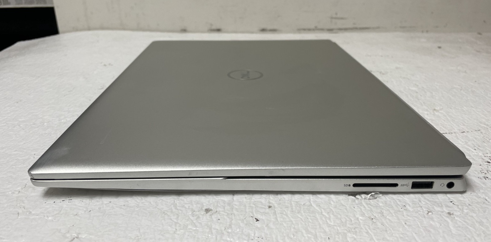 Dell Inspiron 16 5625 AMD RYZEN 7 5825U@2.00GHz 8GB RAM No SSD Parts *READ