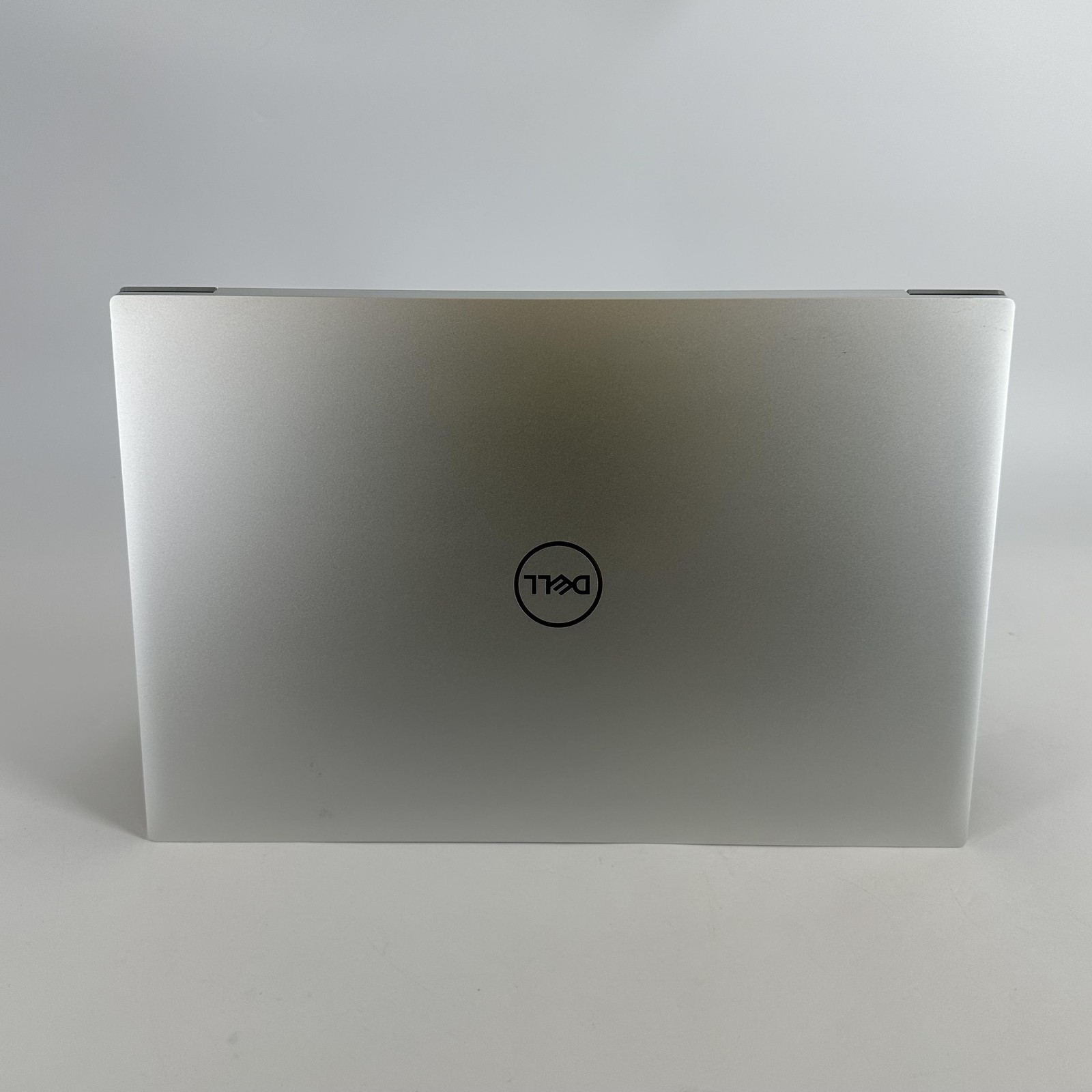 Dell XPS 17 9730 FHD+ TOUCH 2.6 GHz i9-13900H 64GB 4TB SSD RTX 4080 LCD BLEED