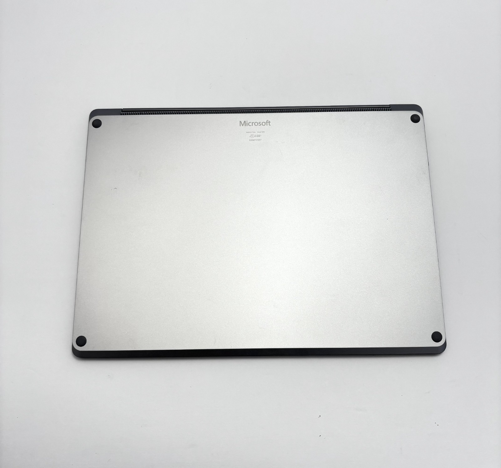 Microsoft Surface Laptop 4 (15″) I7-1185G7, 16GB RAM, 512GB SSD, (GRADE B)