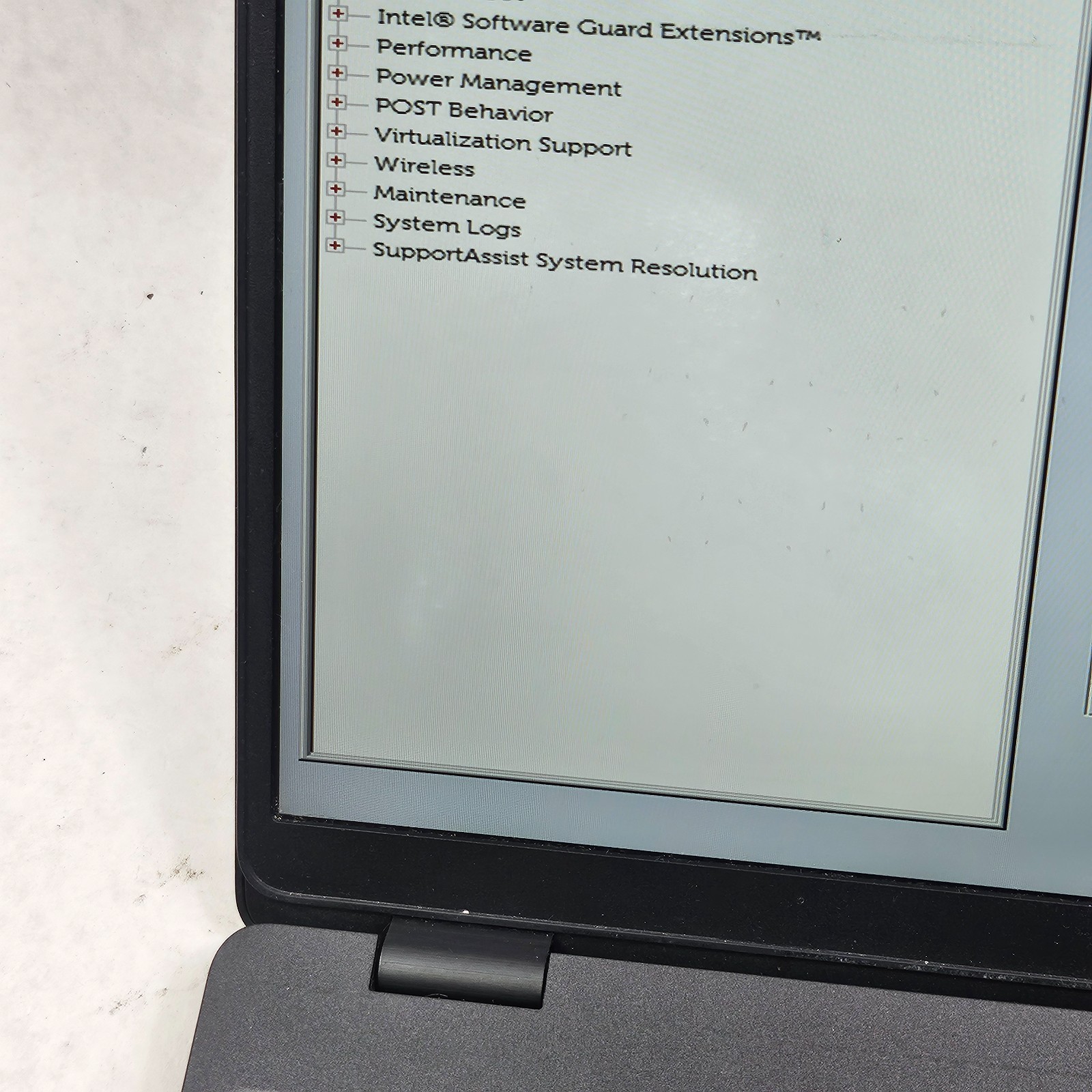 Dell Precision 3541 15.6″ Intel i7-9750H 16GB DDR4 512GB SSD Quadro P620 *Read