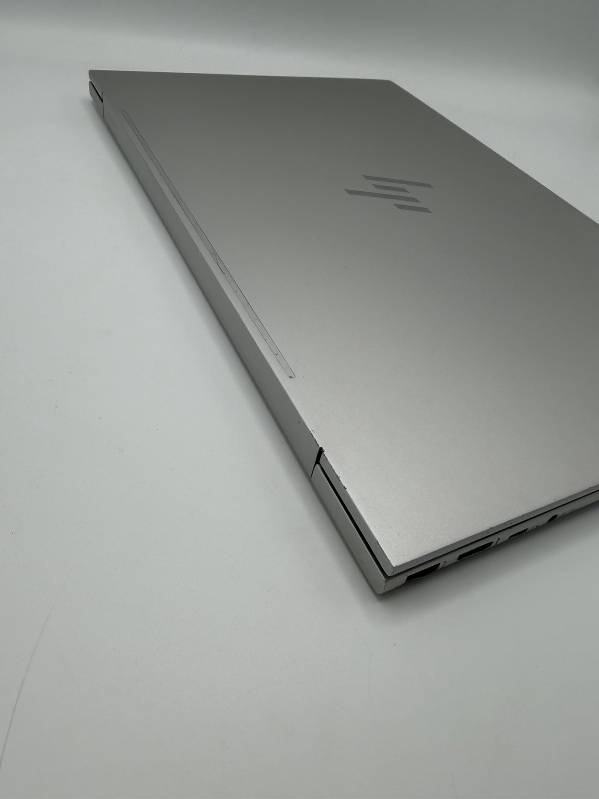 HP Envy 17m-ch0013dx 17.3” Touch i7-1165G7 16GB RAM 512GB SSD Windows 11 Iris Xe