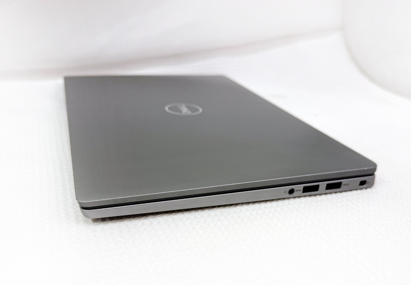 Dell Latitude 7410 14″ 2-in-1, i5-10th Gen, 16GB, 256GB NVME SSD, Excellent BATT
