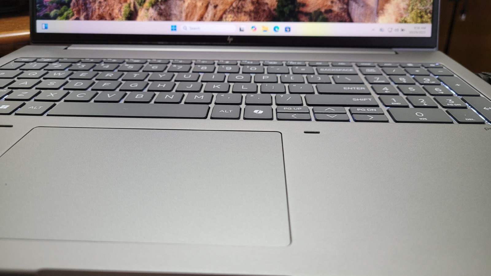 HP ZBook Power 16″ G11A AMD Ryzen 7 8845HS 16GB DDR5 1TB SSD RTX2000/8GB W11P