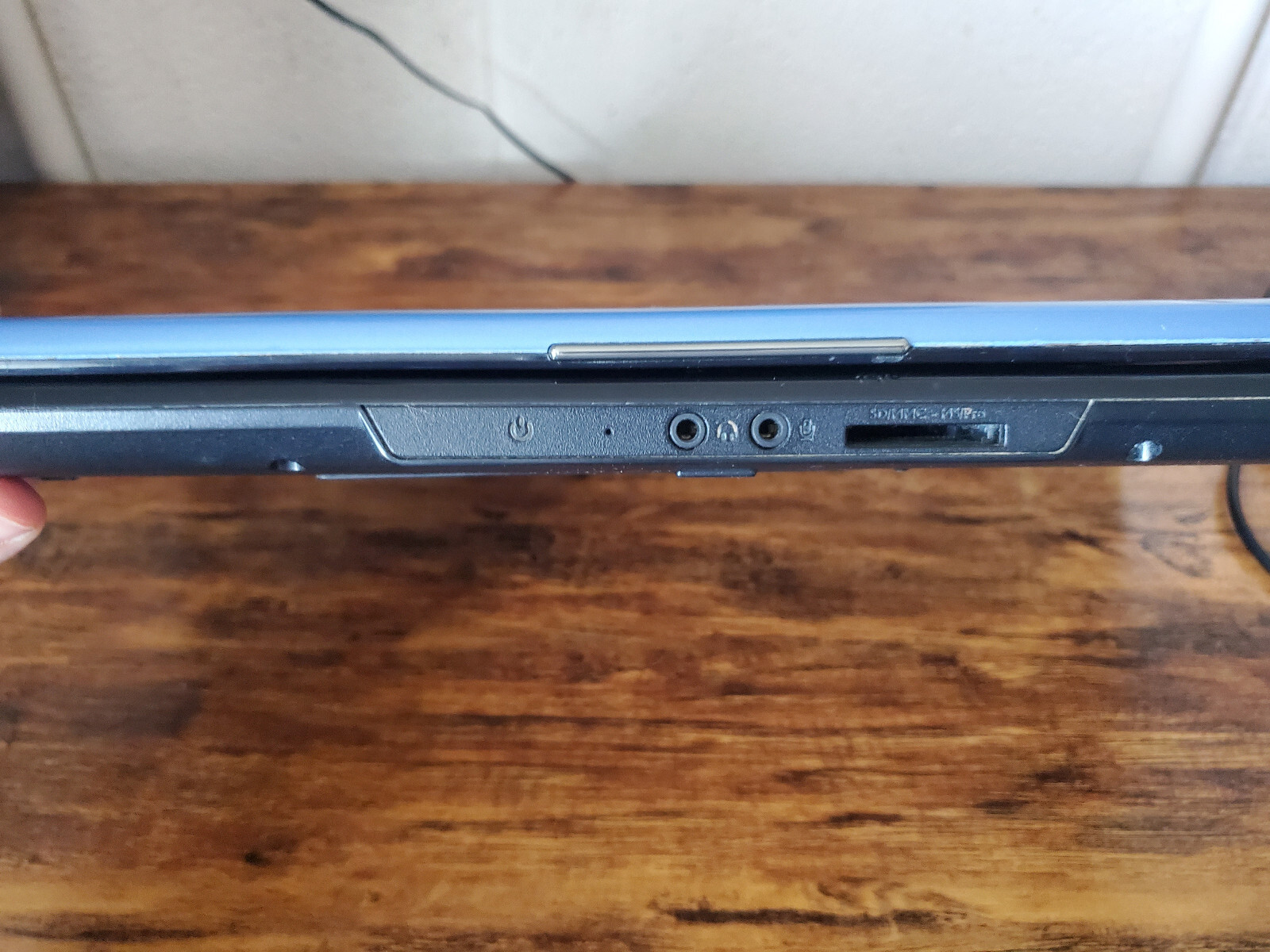 Dell Inspiron 1545 laptop Pentium T4400 4GB RAM No HDD As Is