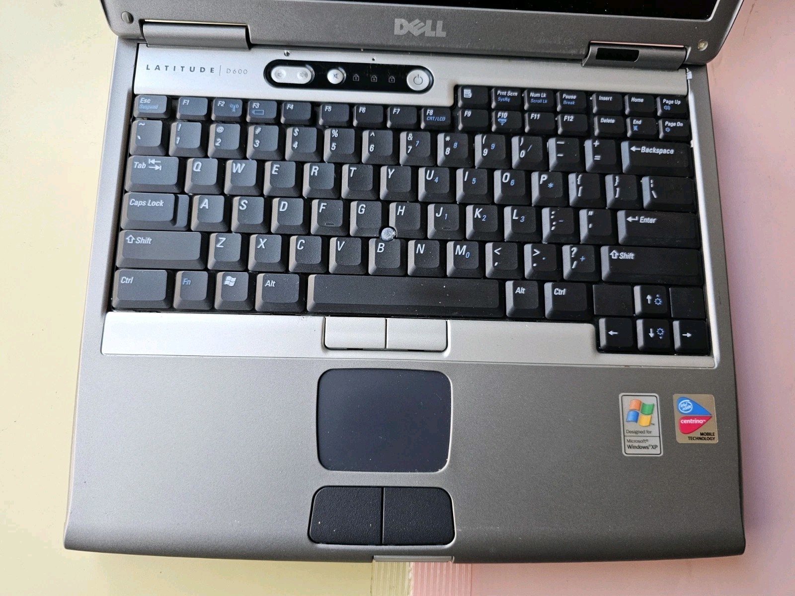 Dell Latitude D600 ATI RADEON 9000 1GB RAM 0GB HDD SERIAL COM PORT, PHONE PORT