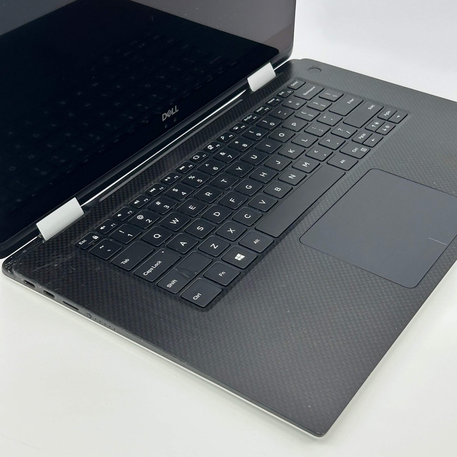 Dell XPS 15 9575 15.6″ Touch 2-in-1 Laptop – i7-8705G 3.10GHz 16GB RAM 256GB SSD