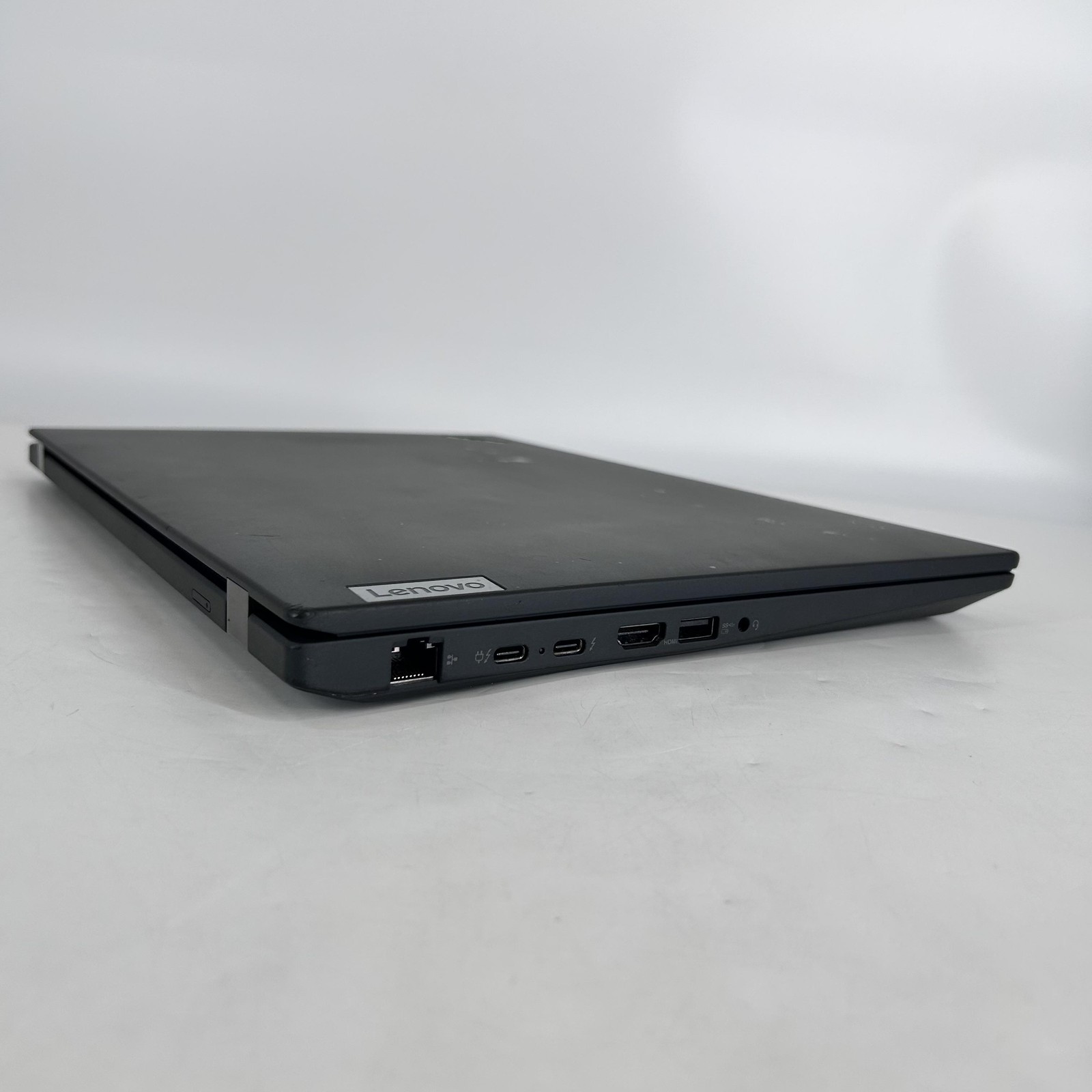 Lenovo ThinkPad P16s Gen 1 FHD+ TOUCH 2.1 GHz i7-1260P 16GB 512GB SSD T550 Good