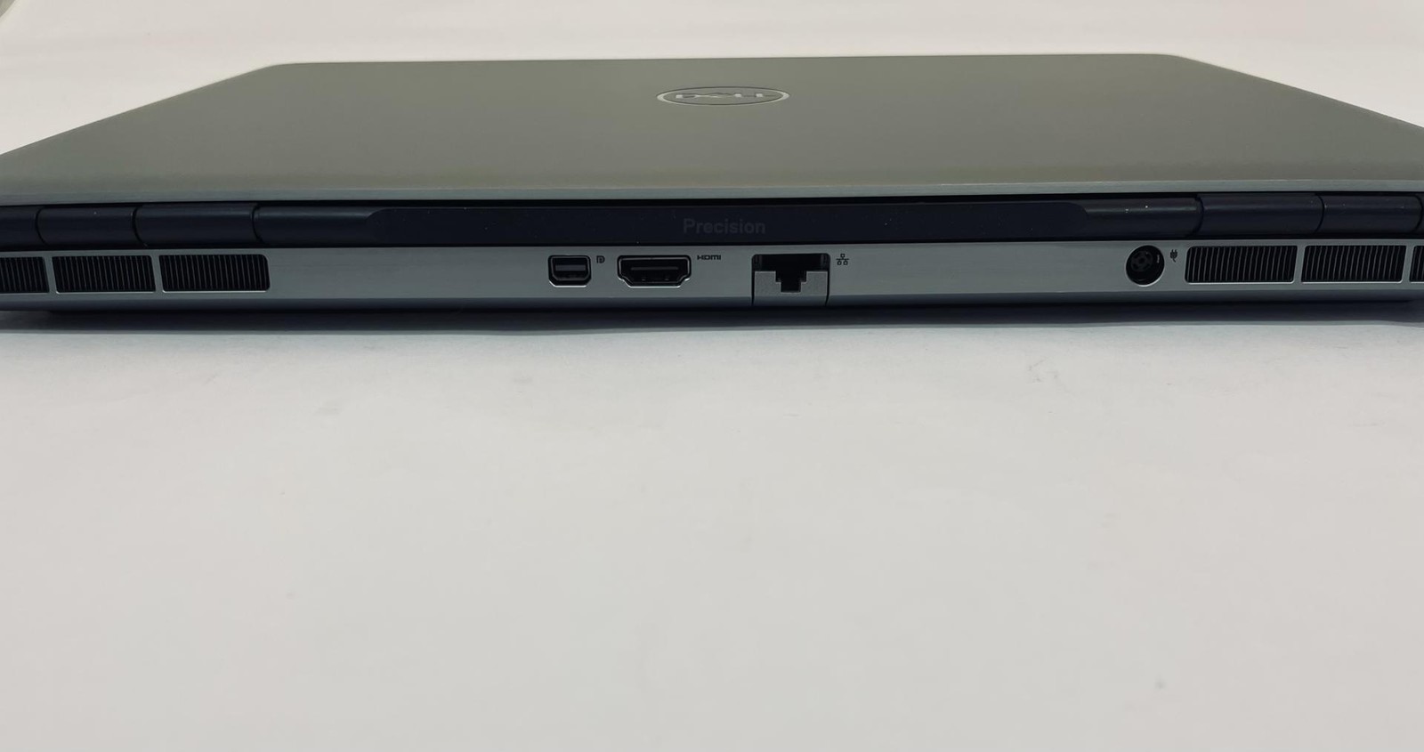 DELL PRECISION 7560 15″ Laptop Core i7 11850H 32GB 512GB NVMe Windows 11- READ