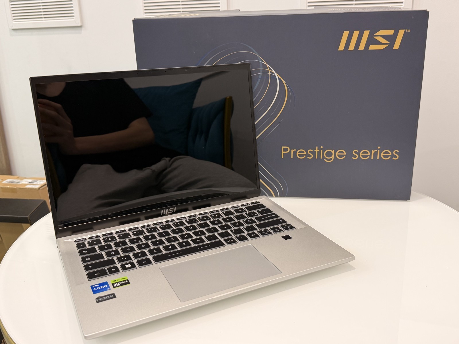 Msi Prestige 14 For parts, No Ram, No SSD!!! i5 12th , RTX 2050