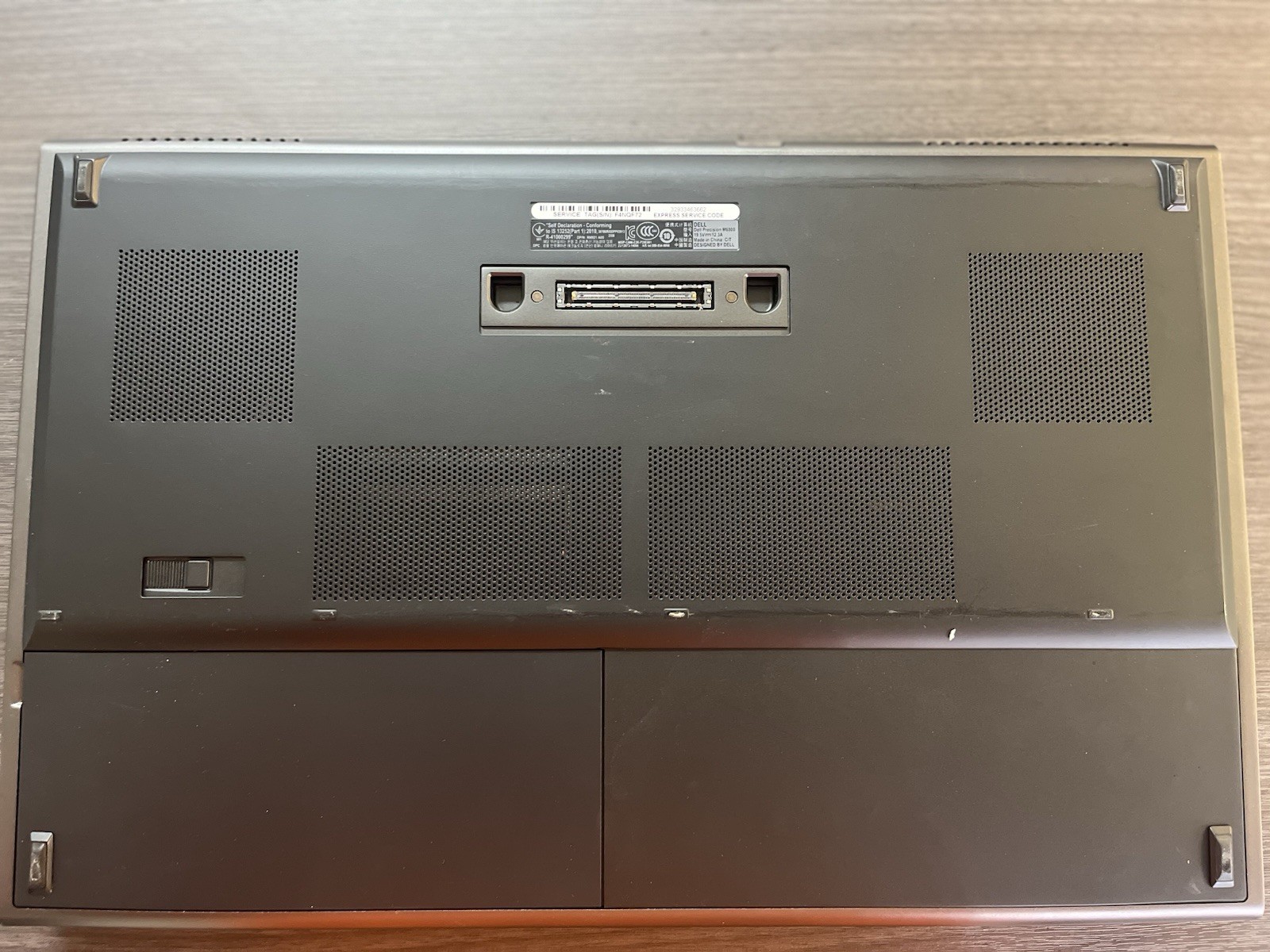Dell Precision M6800 i7 8GB 256GB SSD Hybrid Graphics 17″ Win 10 Pro Gray