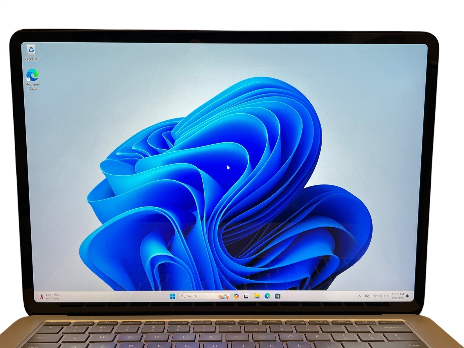 Microsoft Surface Laptop Studio 1964 i7-11370H 3.3GHz 16GB 512GB WIN11PRO 14.4″