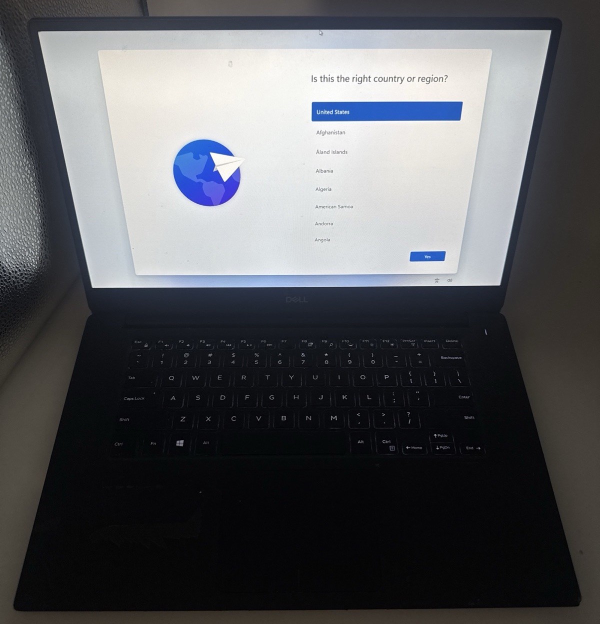 Dell Precision 5540 i9-9980HK 32GB RAM 500GB SSD 15.6” FHD READ!
