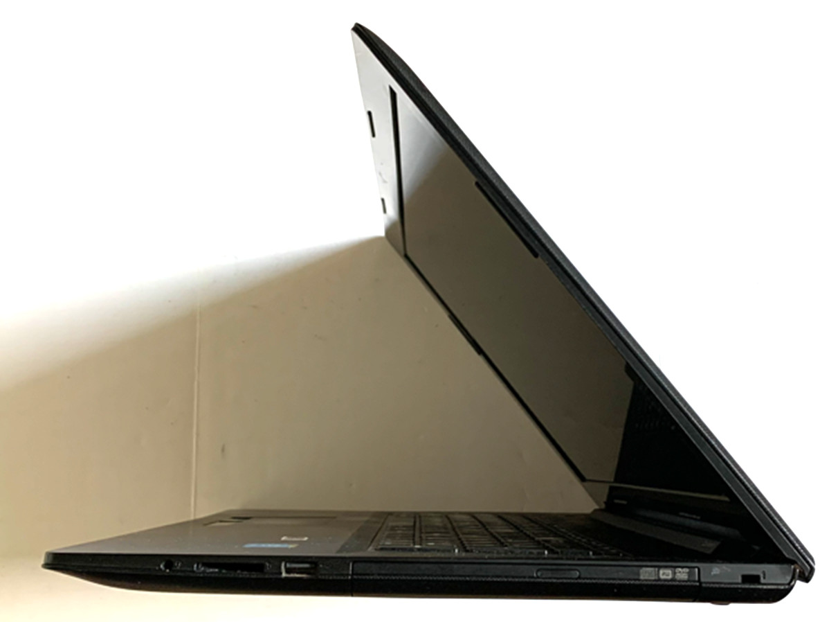 Lenove G70-80 17″ WIN 11 ACTIVATED i5-5200U 2.2/2.7GHz CPU 8GB RAM 750GB HDD