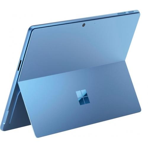Microsoft Surface Pro Copilot+ PC Touchscreen 13 LCD Snapdragon X Plus 16GB RAM