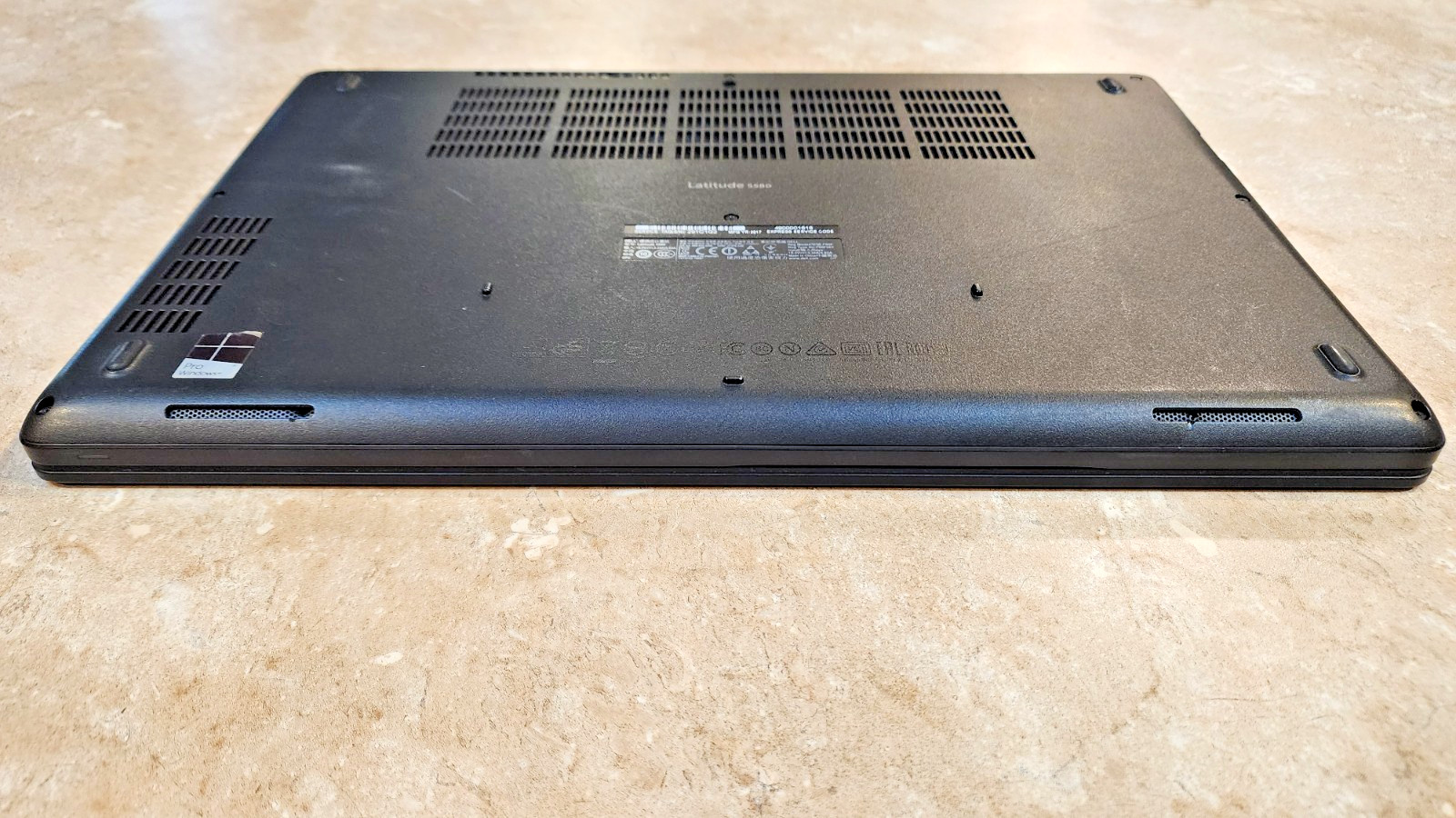 Dell Latitude 5580 15.6″ Intel i7-7600U 16GB RAM 256GB SSD HDMI Win11 Laptop