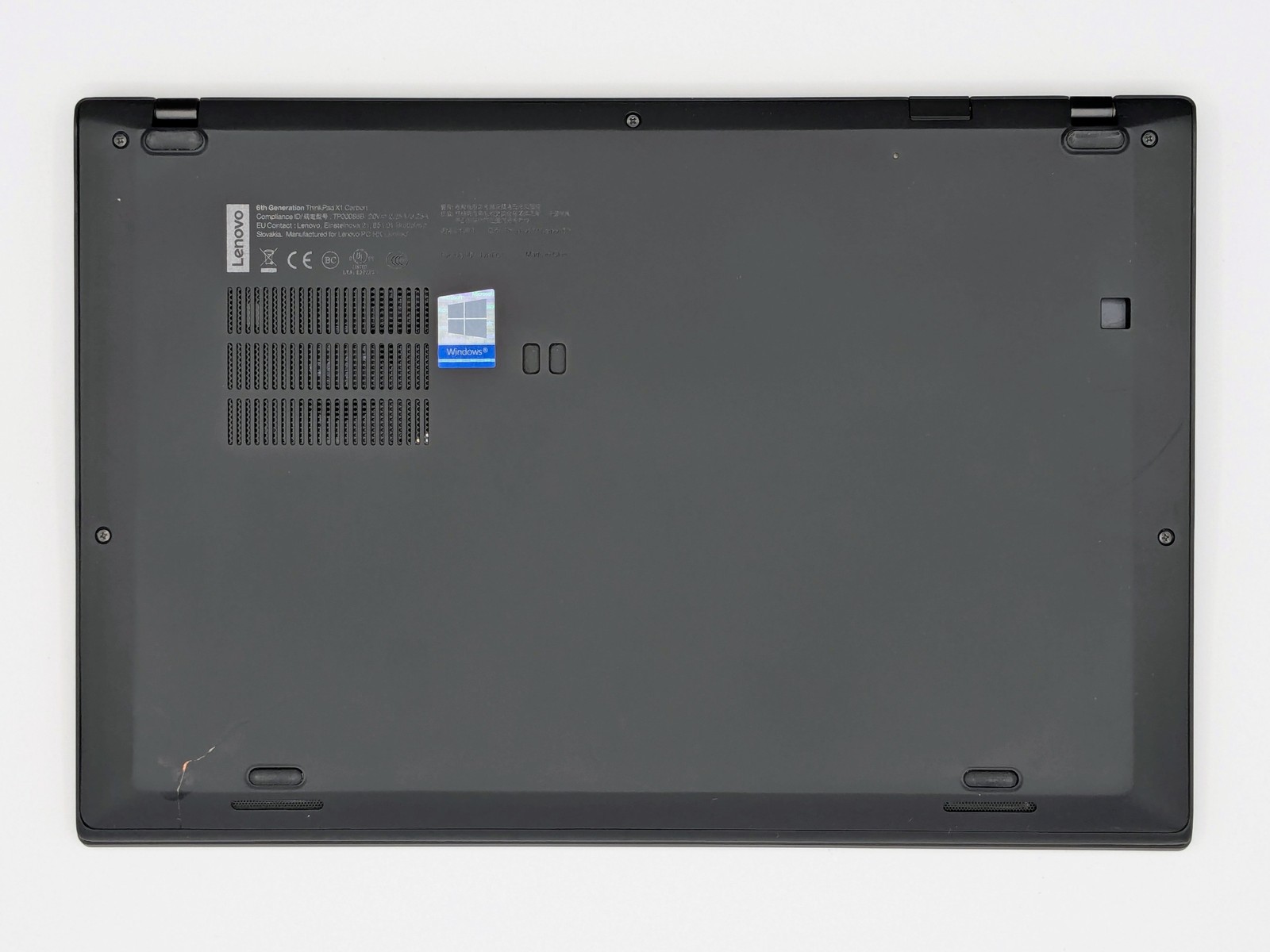 Lenovo ThinkPad X1 Carbon Gen 6 14″ FHD I7-8650U 256GB 16GB W11P Backlit FPR