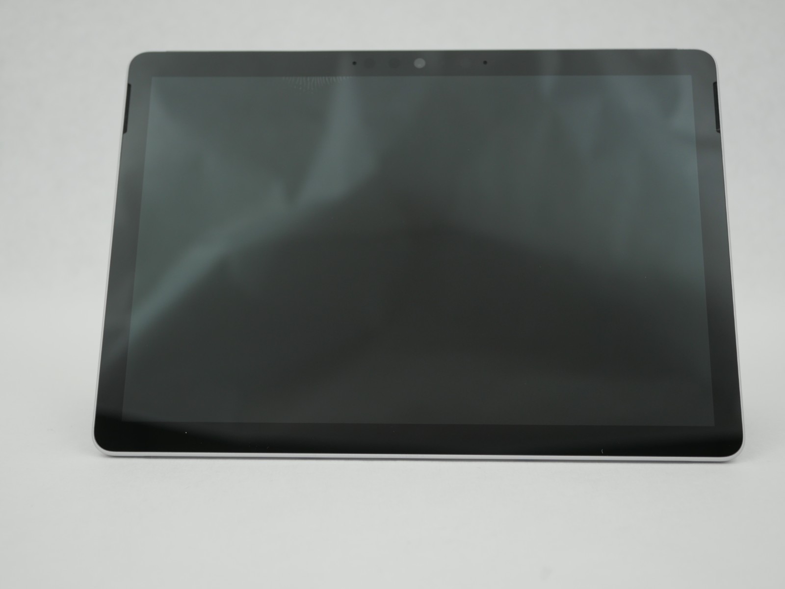 Microsoft Surface Go 2 10.5″ Touch Core m3-8100Y 1.1GHz 4GB RAM 64GB eMMC 1926