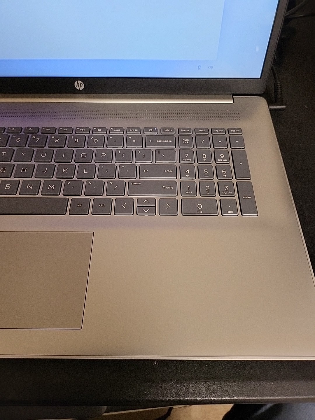 Hp 17.3 inch HD+ Touchscreen Laptop Intel Pentium 256gb Ssd 4gb RAM – U3