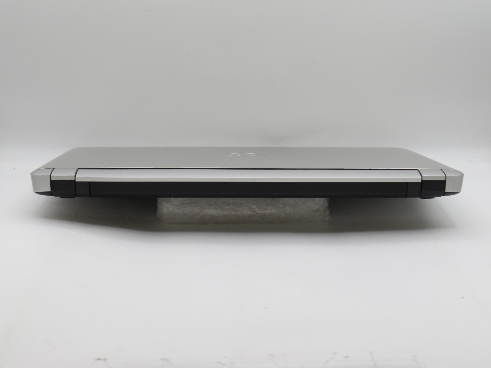 HP Pavilion 15-ab262nr | i7-6500U @ 2.5GHz | 8GB DDR3 | 256GB SSD | No OS