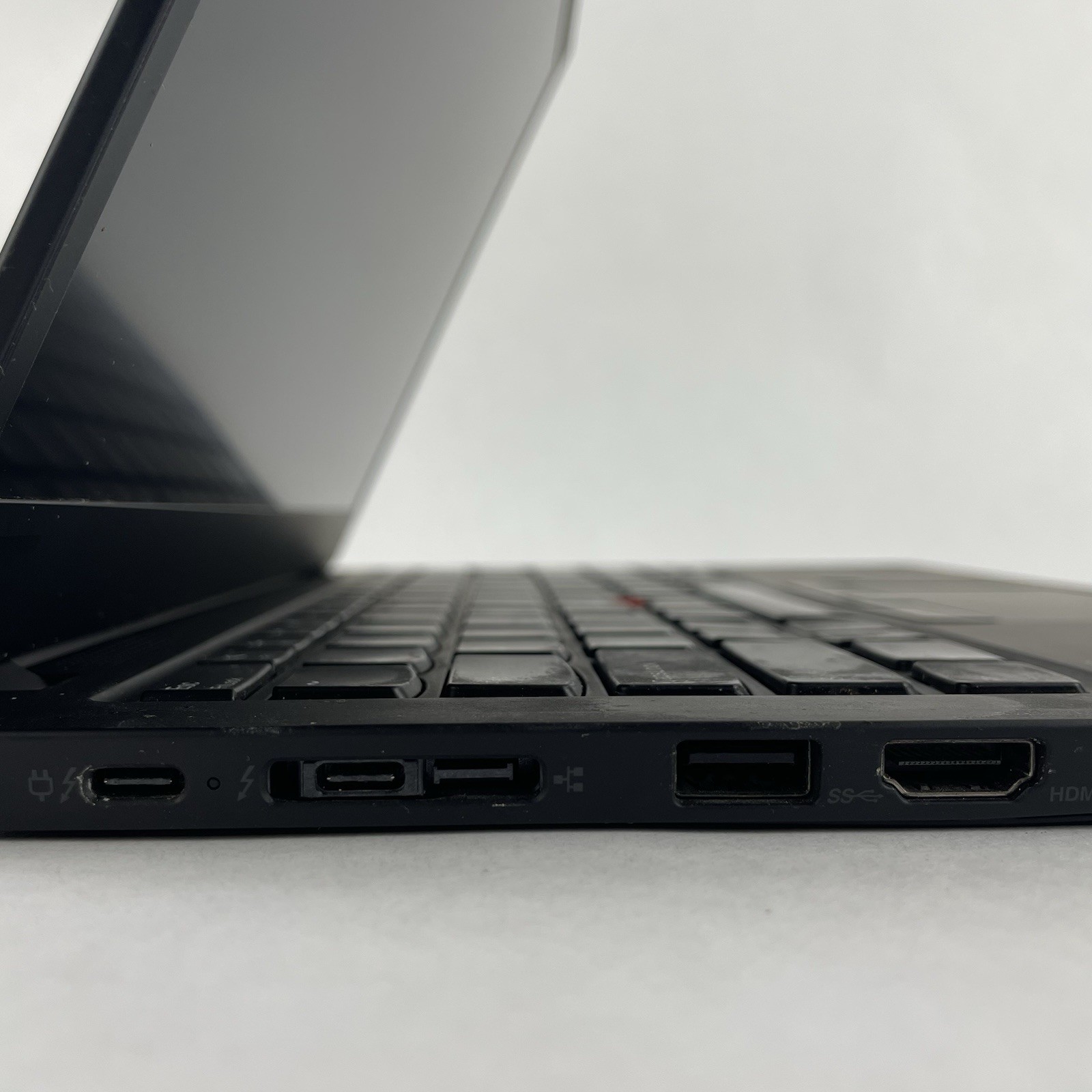 Lenovo ThinkPad X1 Carbon 7Gen i7-8565U 1.80 GHz 16 GB RAM No SSD/OS/AC/Batt