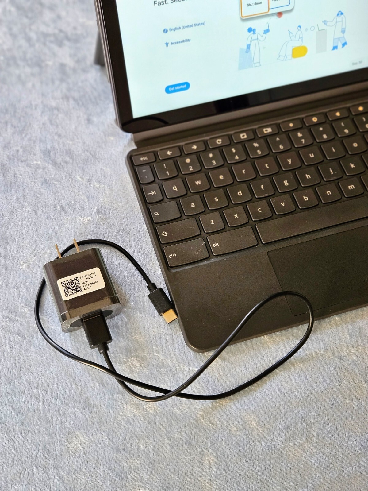 Lenovo IdeaPad 10.1″ Duet Chromebook 4GB Mem 128 GB SSD