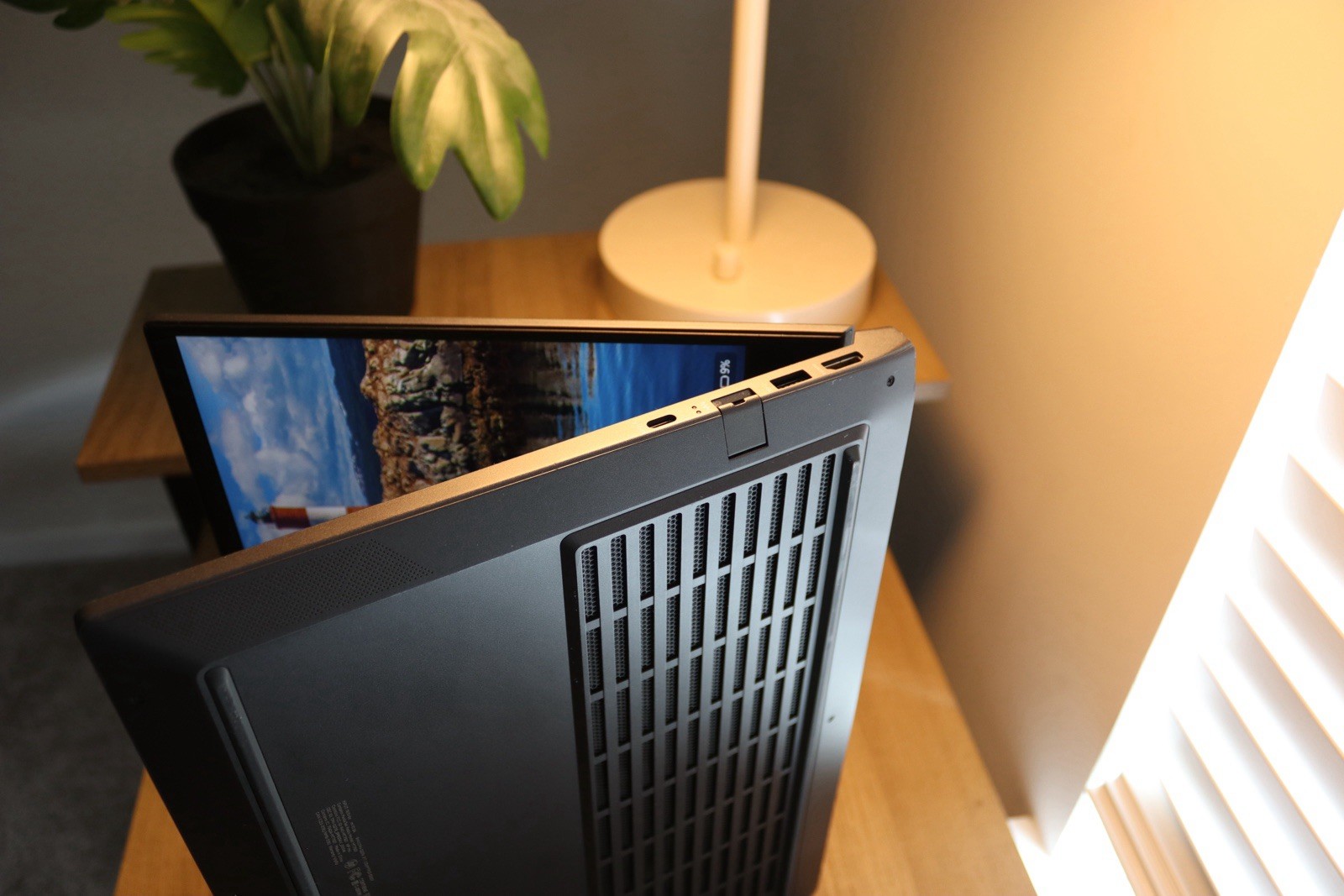 HP Victus Gaming Laptop RTX 4050 32GB RAM 2TB SSD 144Hz